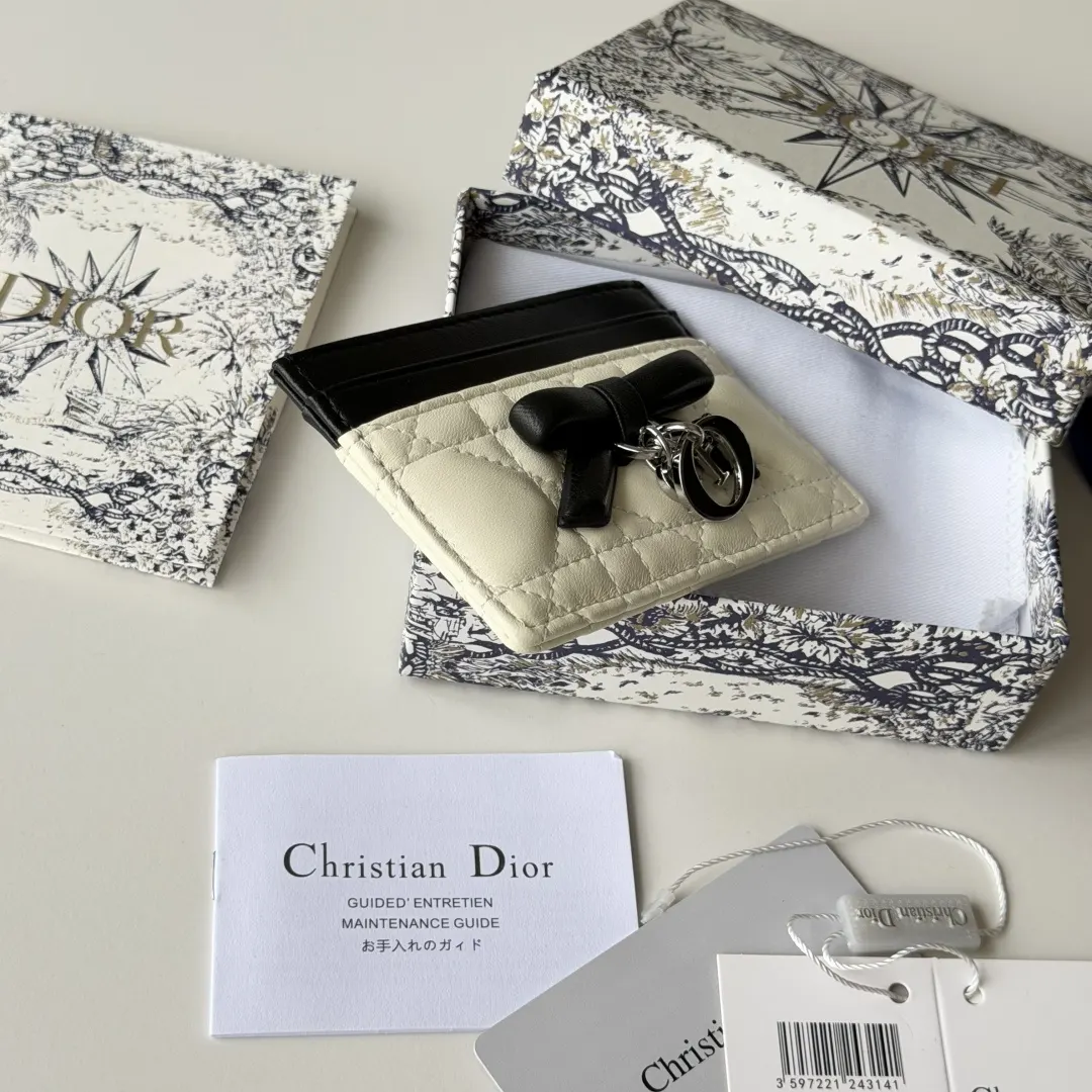 Dior 白色羊皮蝴蝶结化妆包 收纳