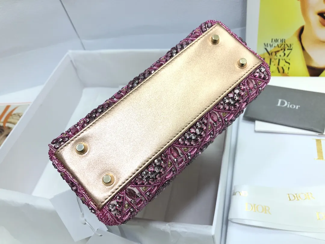 White Gold Chain Bag Leather