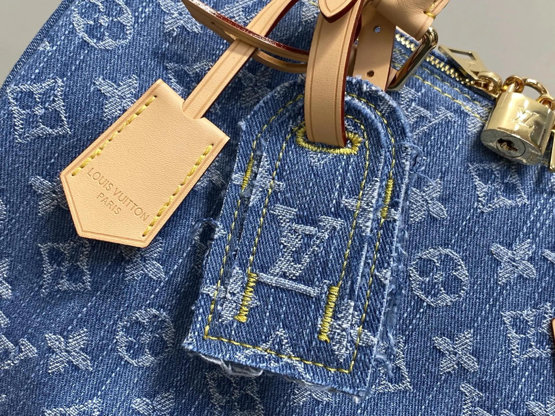 LV 藍色老花Speedy手袋 手提斜挎款(數字16) LV 藍色老花Speedy手袋 手提斜挎款(數字16)