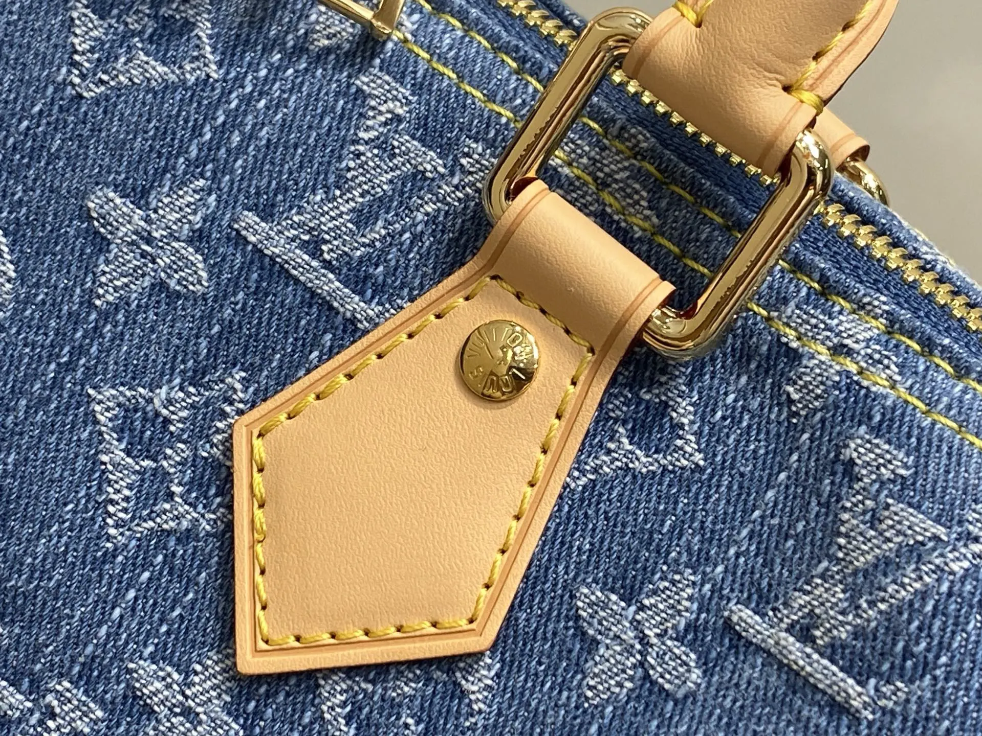 LV 藍色老花Speedy手袋 手提斜挎款(數字17) LV 藍色老花Speedy手袋 手提斜挎款(數字17)
