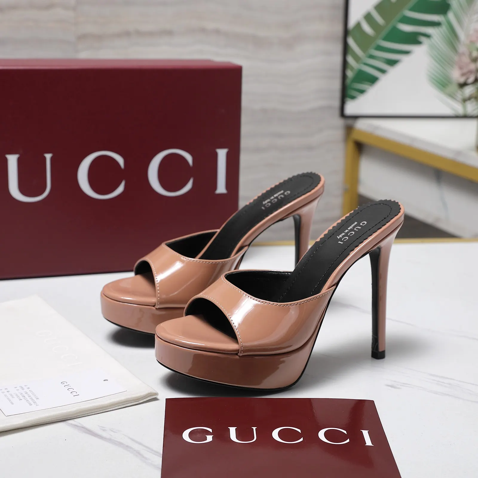 Gucci 高跟鞋