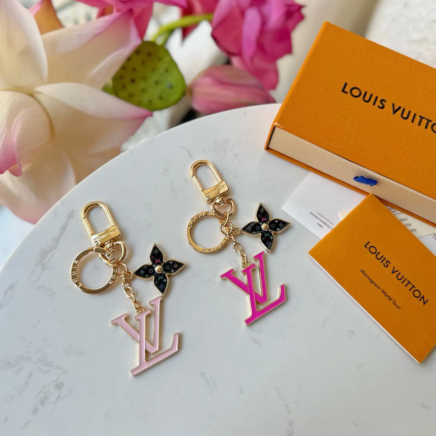 Gucci 金色 吊坠
