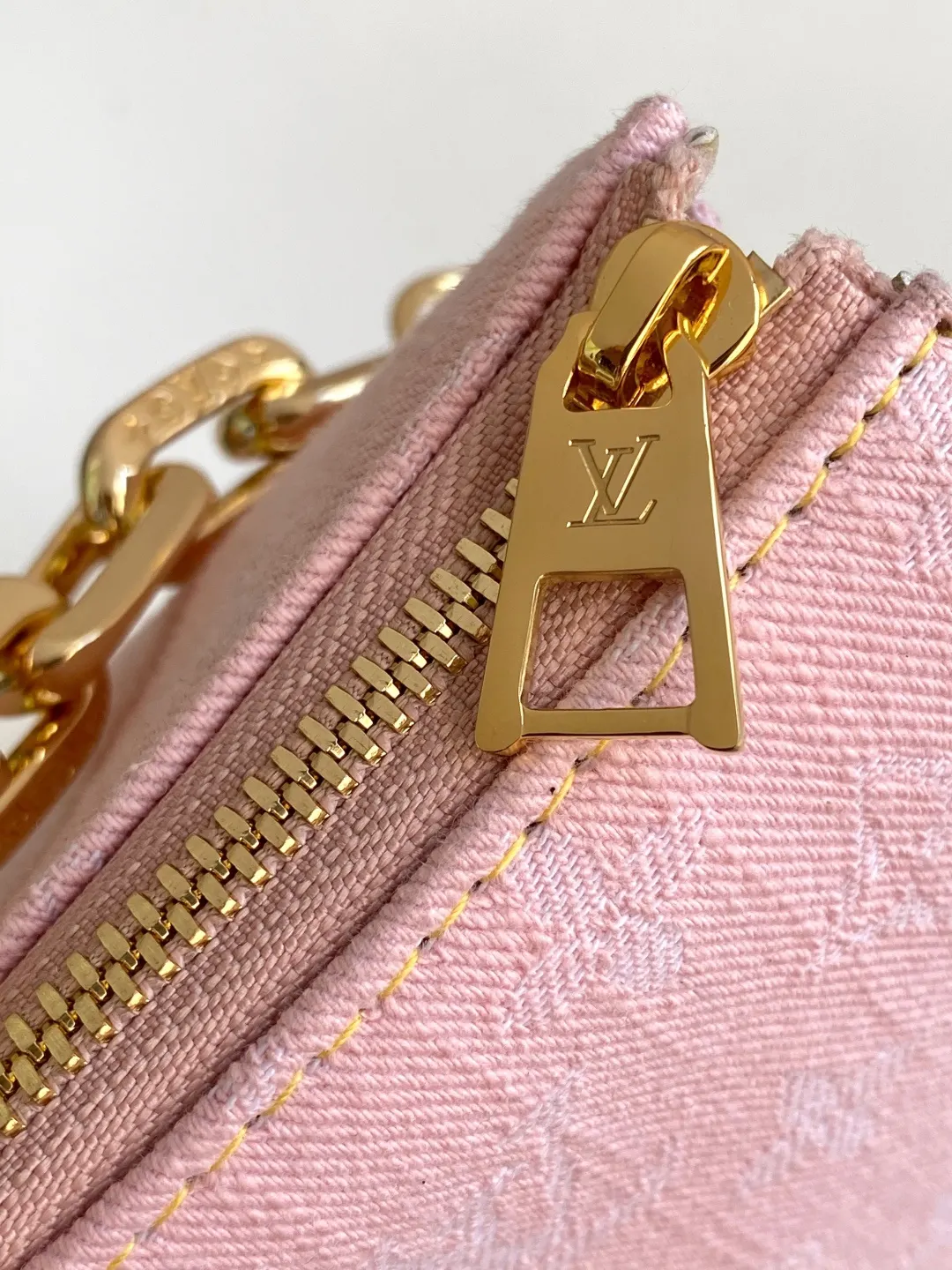 Blue Pink Chain Bag Leather