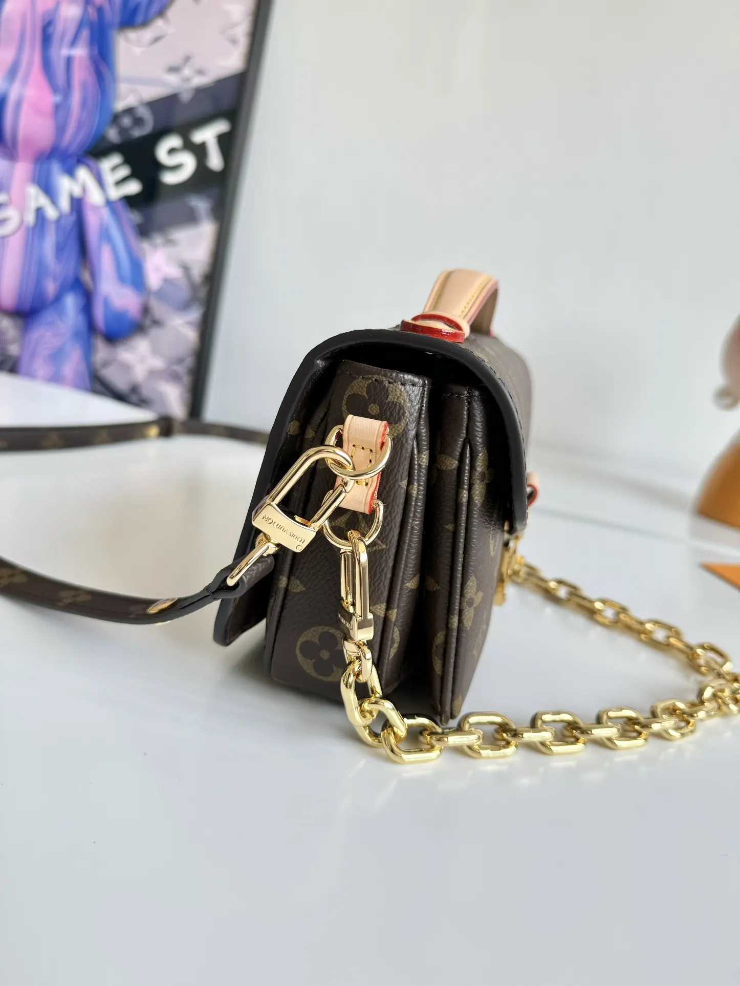 Chain Bag Leather