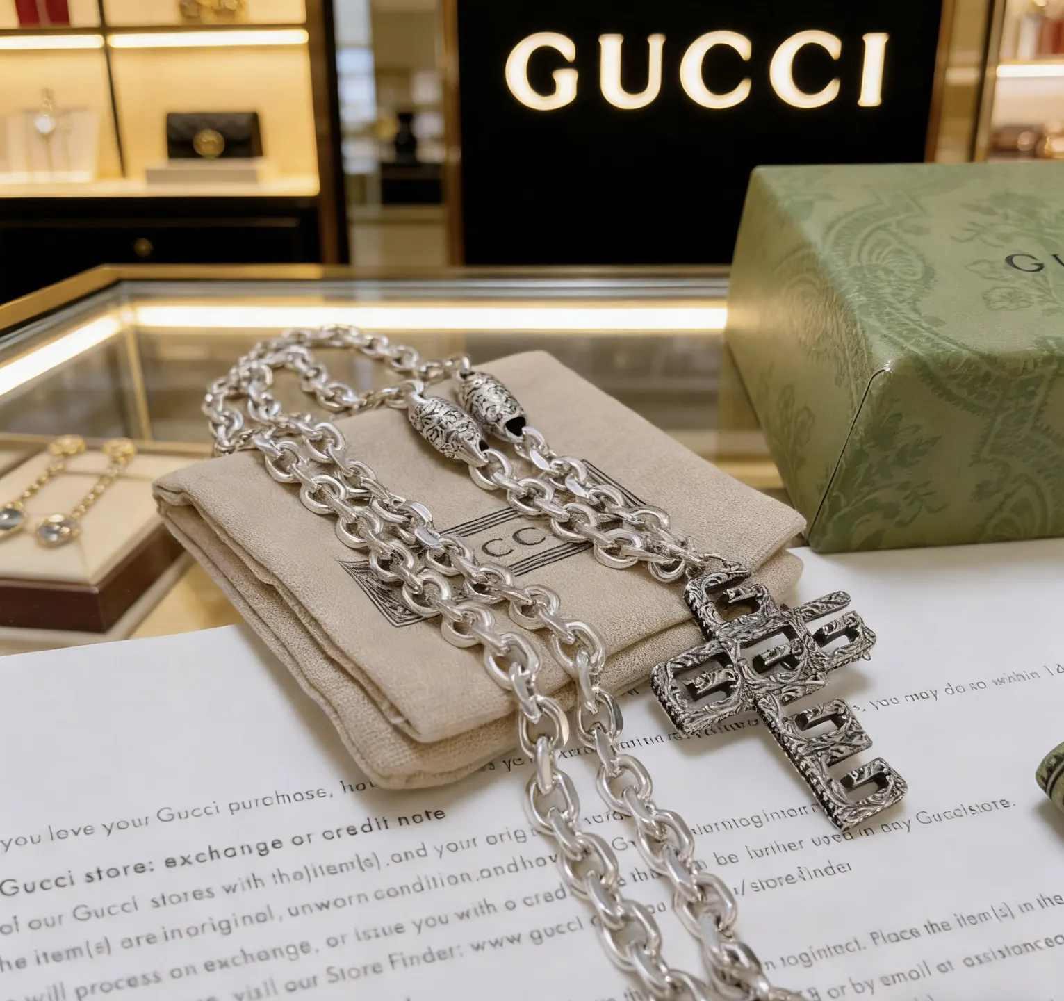 Gucci 链条包 单肩斜挎