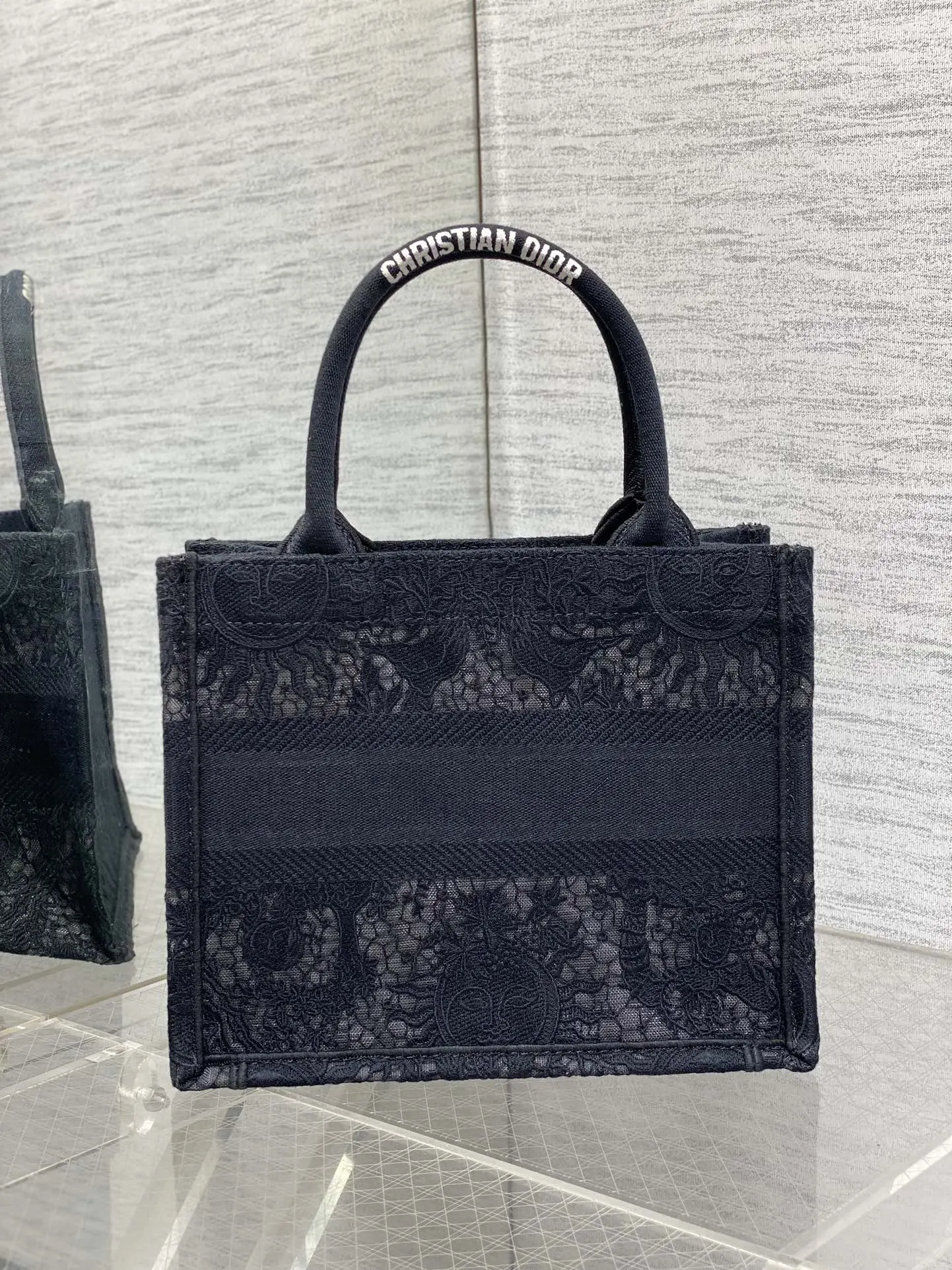 Dior Dⅰor 进口 刺繡蕾丝购物袋 Tote最新尺寸小 托特包 大容量托特款