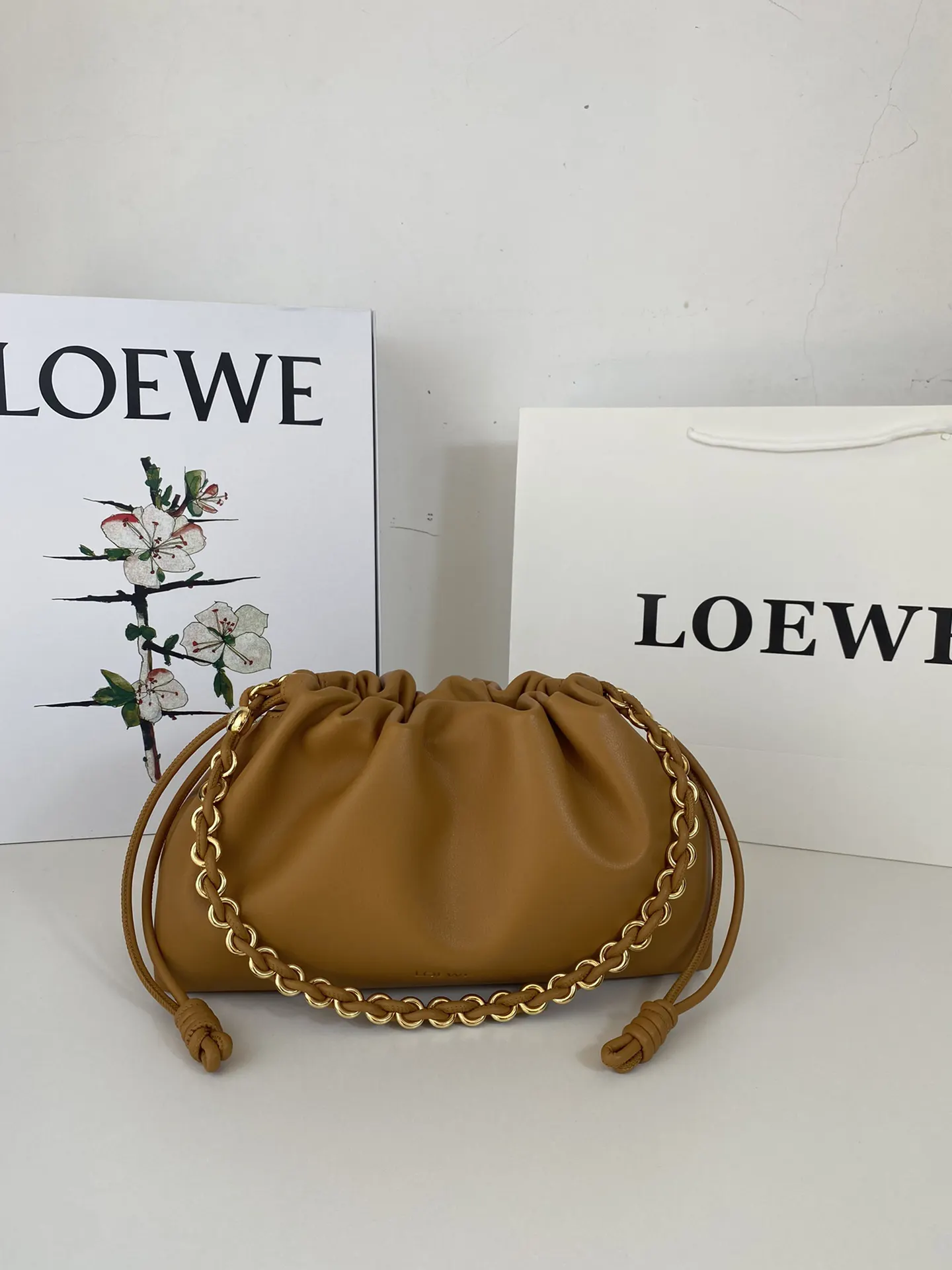 羊皮 Flamenco Purse 云朵包 采用褶 链条包 精致链条款