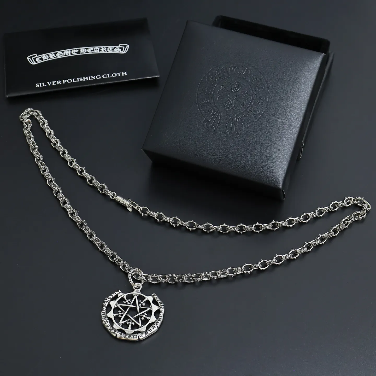 Chrome Hearts 項鍊 精致锁骨链款