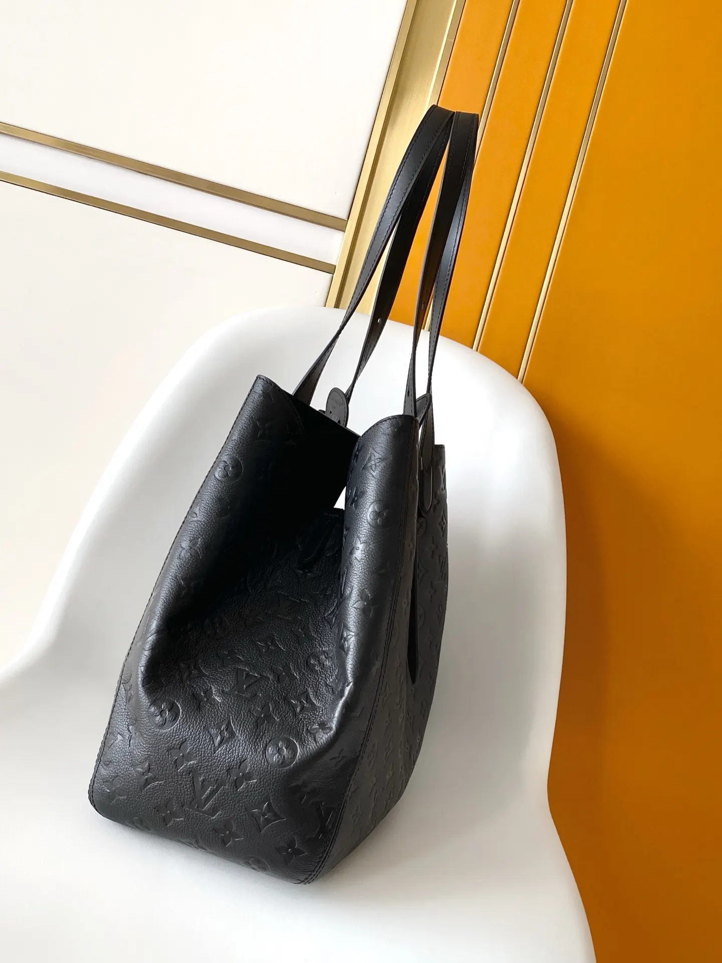 LV Hobo 黑色 紅色 Mo托特包 大容量托特款