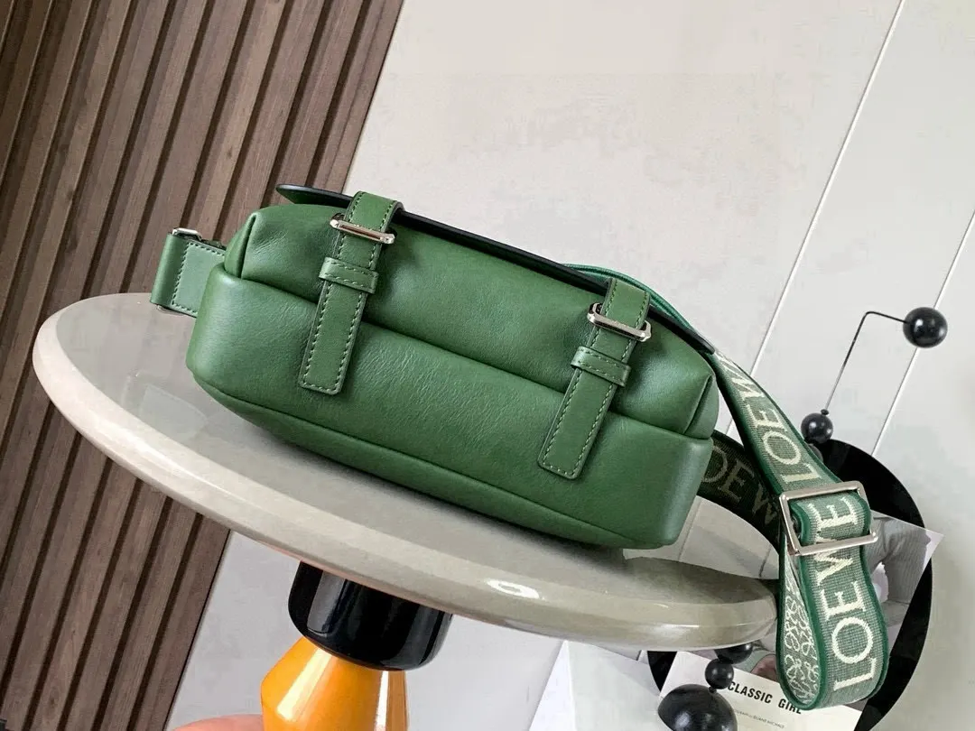 綠色 小牛皮 we XS邮差包 military mes 收納包 旅行收納款