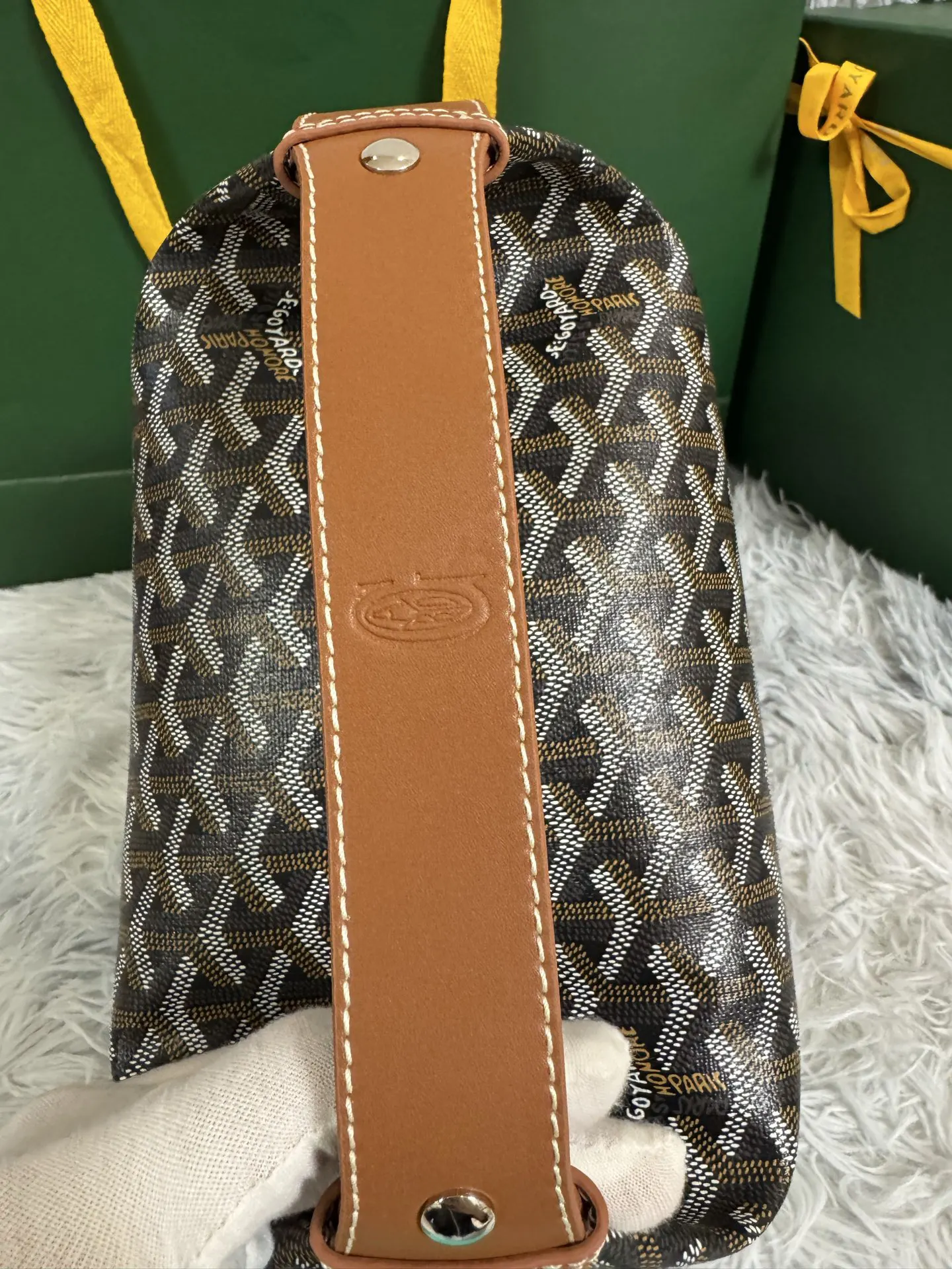 Cosmetic Pouch Leather
