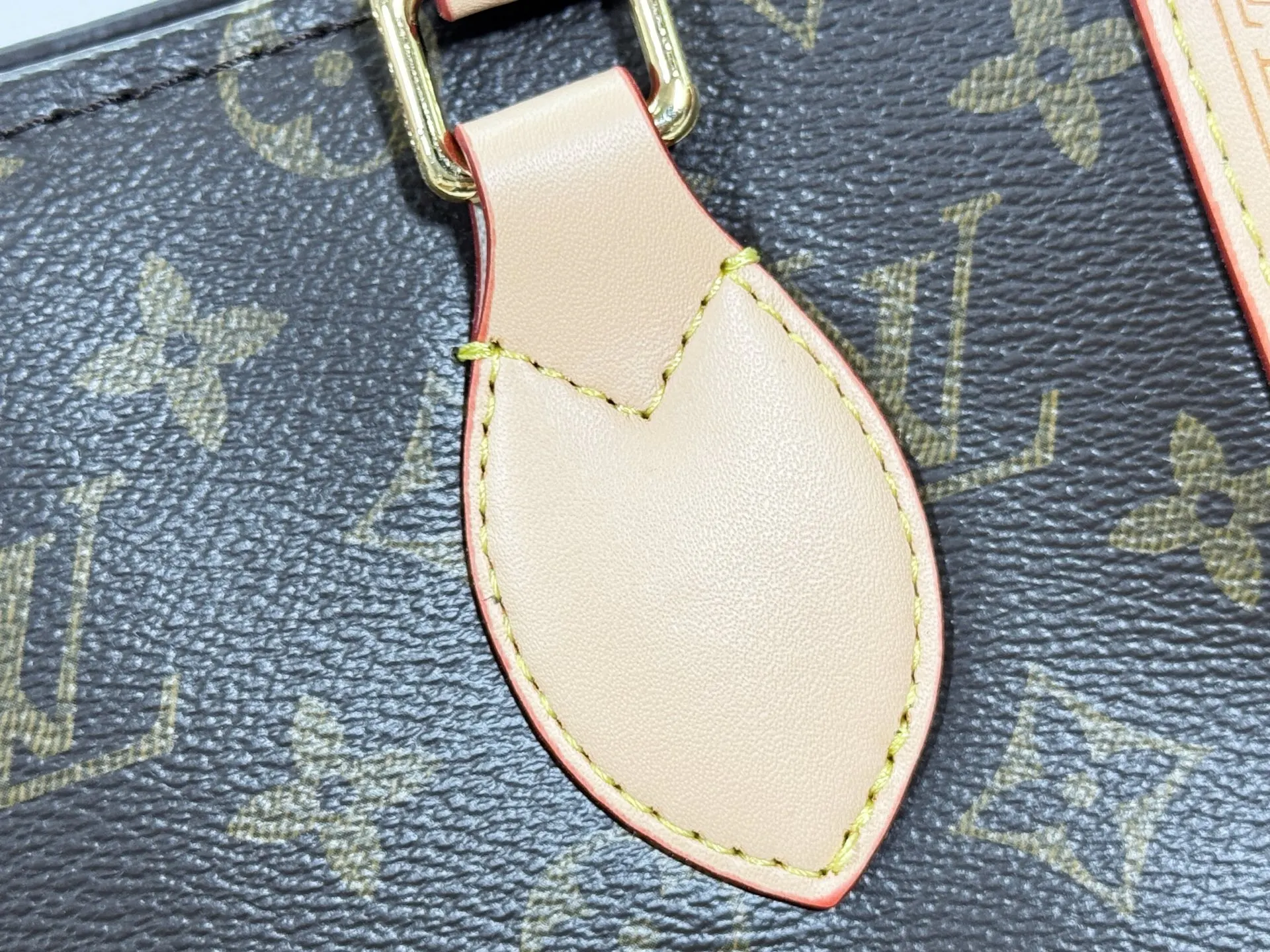 Louis Vuitton Suitcase Travel Lightweight Leather