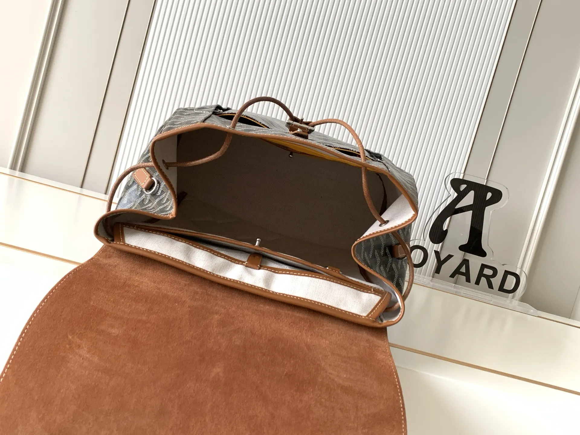 Goyard 黑色 棕色 雙肩包 实用雙肩款(數字9) Goyard 黑色 棕色 雙肩包 实用雙肩款(數字9)