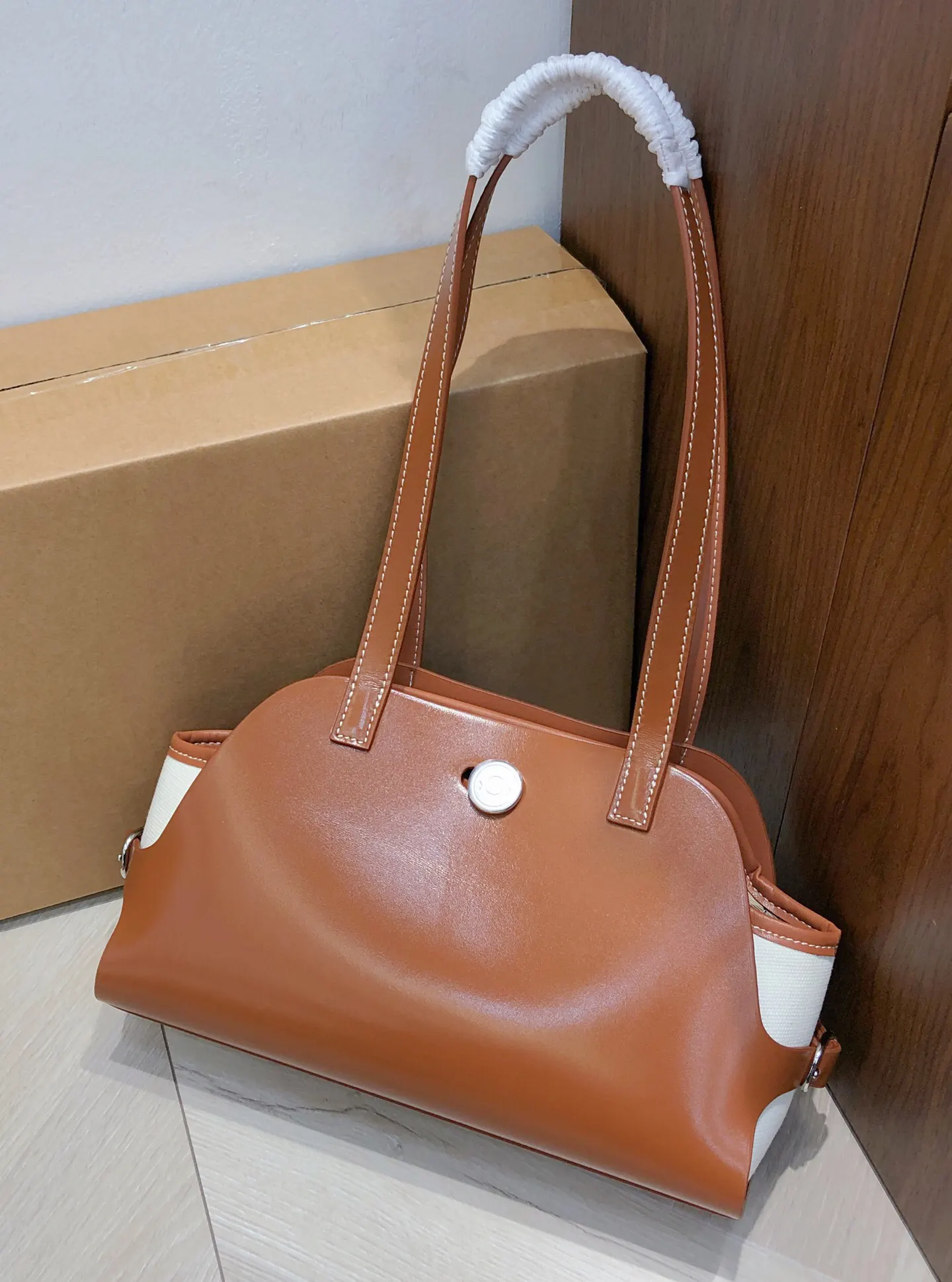 Hermes 棕色 帆布 腋下包 復古腋下背款