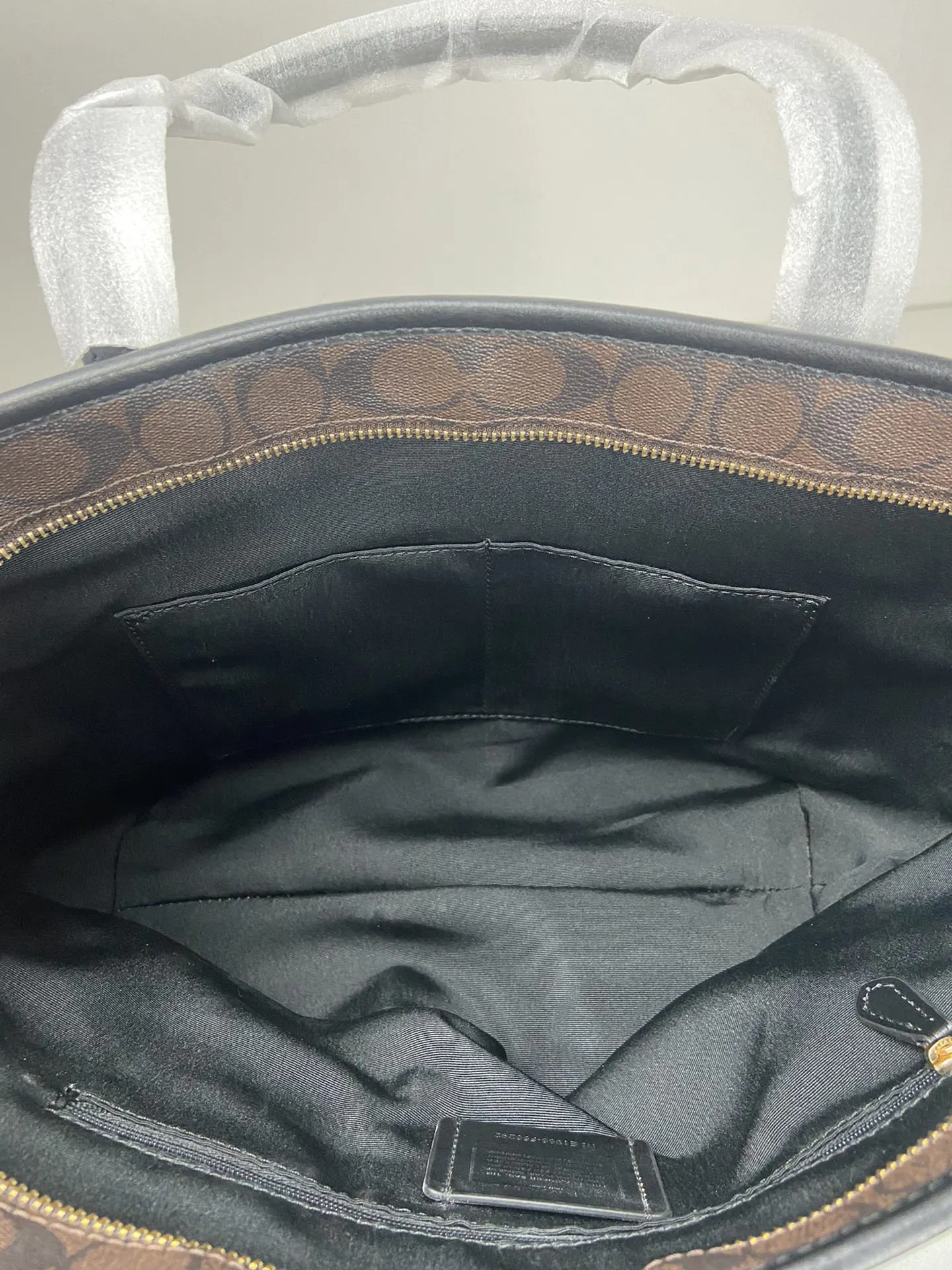 Monogram Tote Bag Leather Image 9 Monogram Tote Bag Leather Image 9