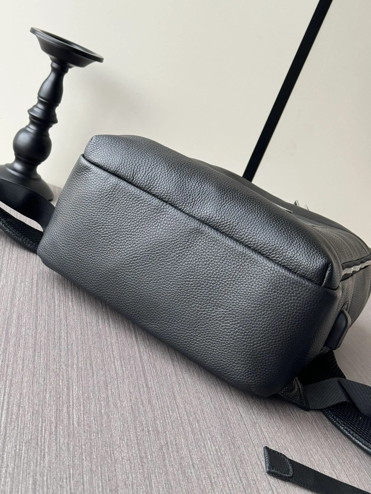 Prada 黑色 小牛皮 行李箱 旅行拉杆款 輕便出行款