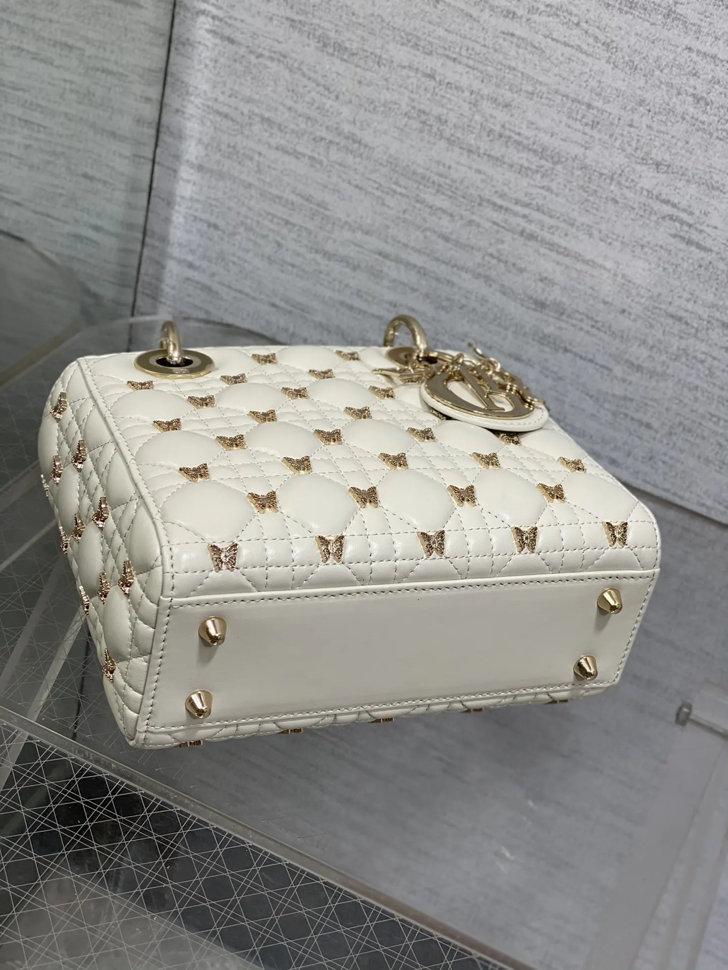 Dior 羊皮 迷人优雅又气场十足 斜挎手拎也是女人味十足 經典 斜背包 輕便斜挎款