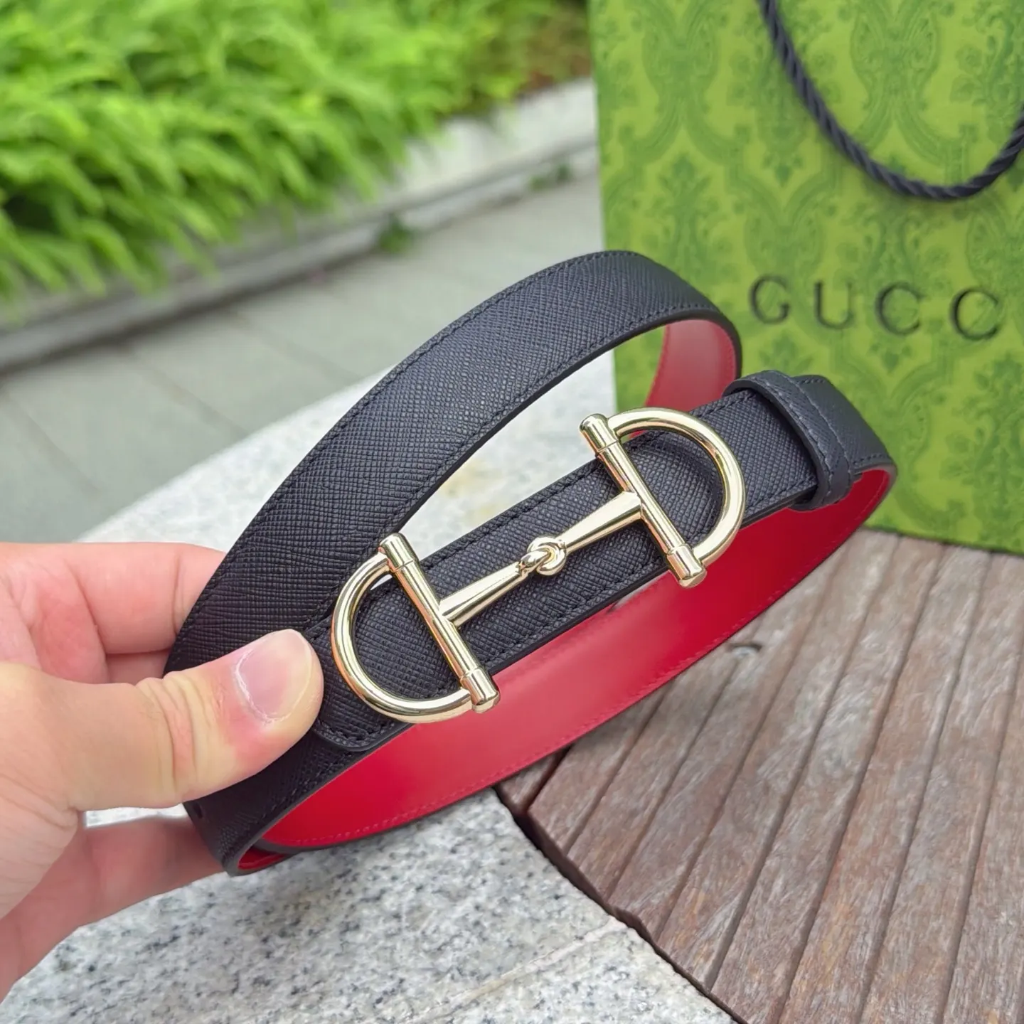 Gucci Double G 双G扣牛皮双面腰带
