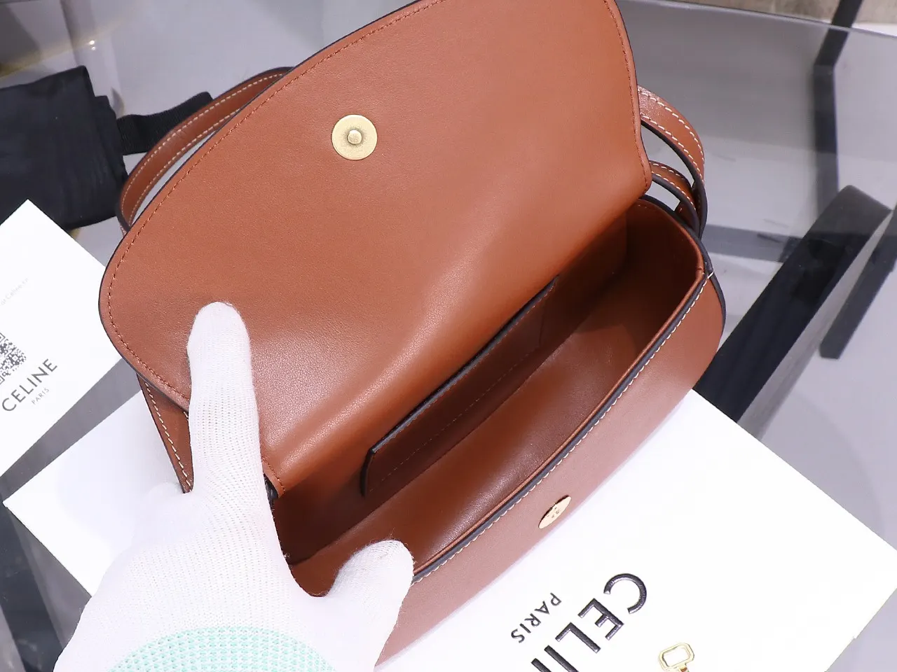 Celine 全钢五金 单肩包 日常单肩背款
