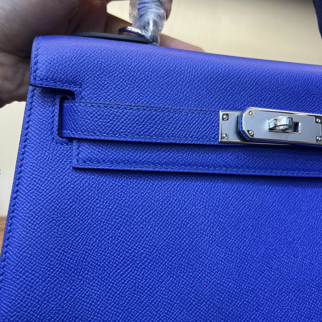 Hermès Kelly Top Handle Bag Classic Leather