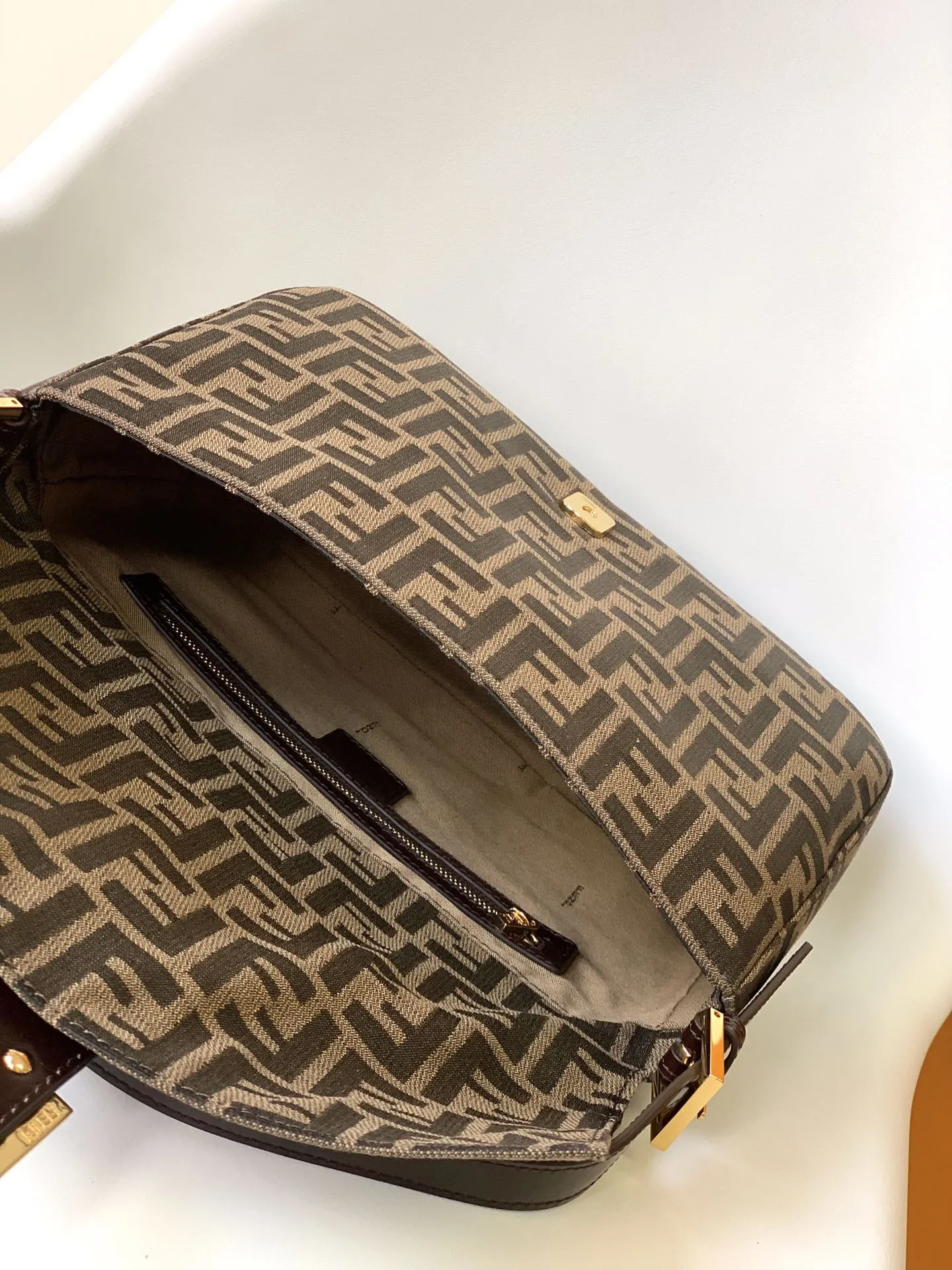 Hobo Shoulder Bag Vintage