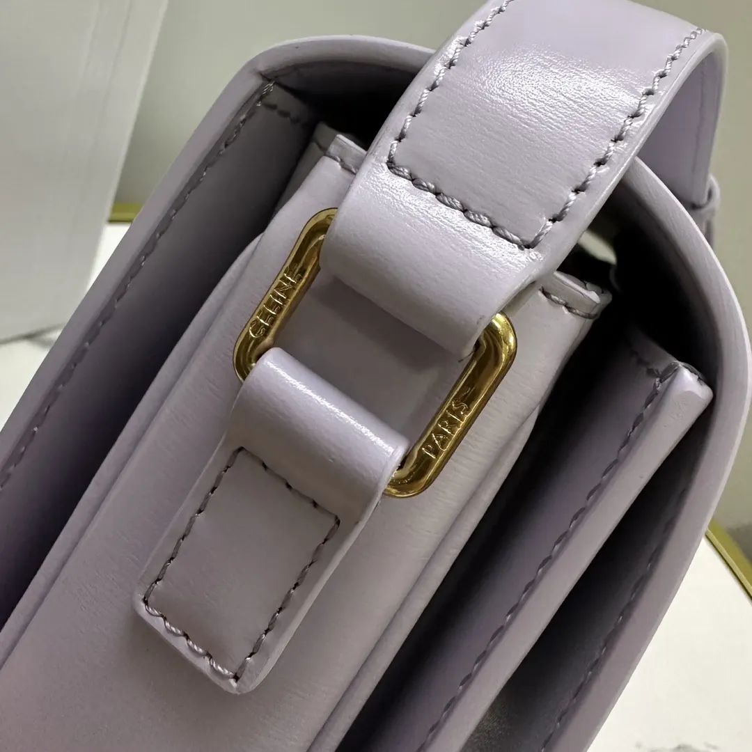 Celine Triomphe 牛皮 斜背包 輕便斜挎款