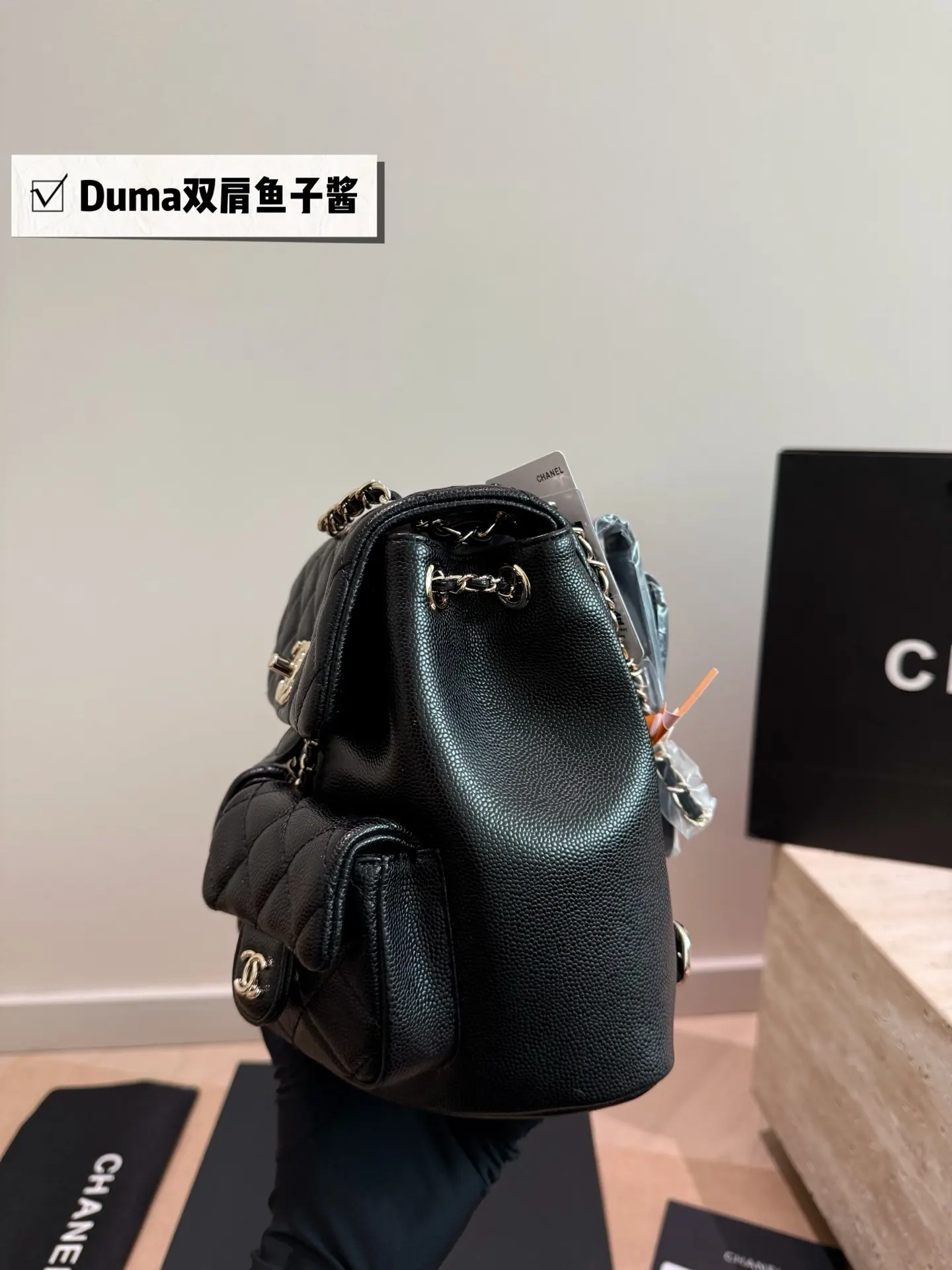 白色 金色 Duma 雙肩包 鱼子酱 浅金色五金 簡約优雅超有辨 实用雙肩款