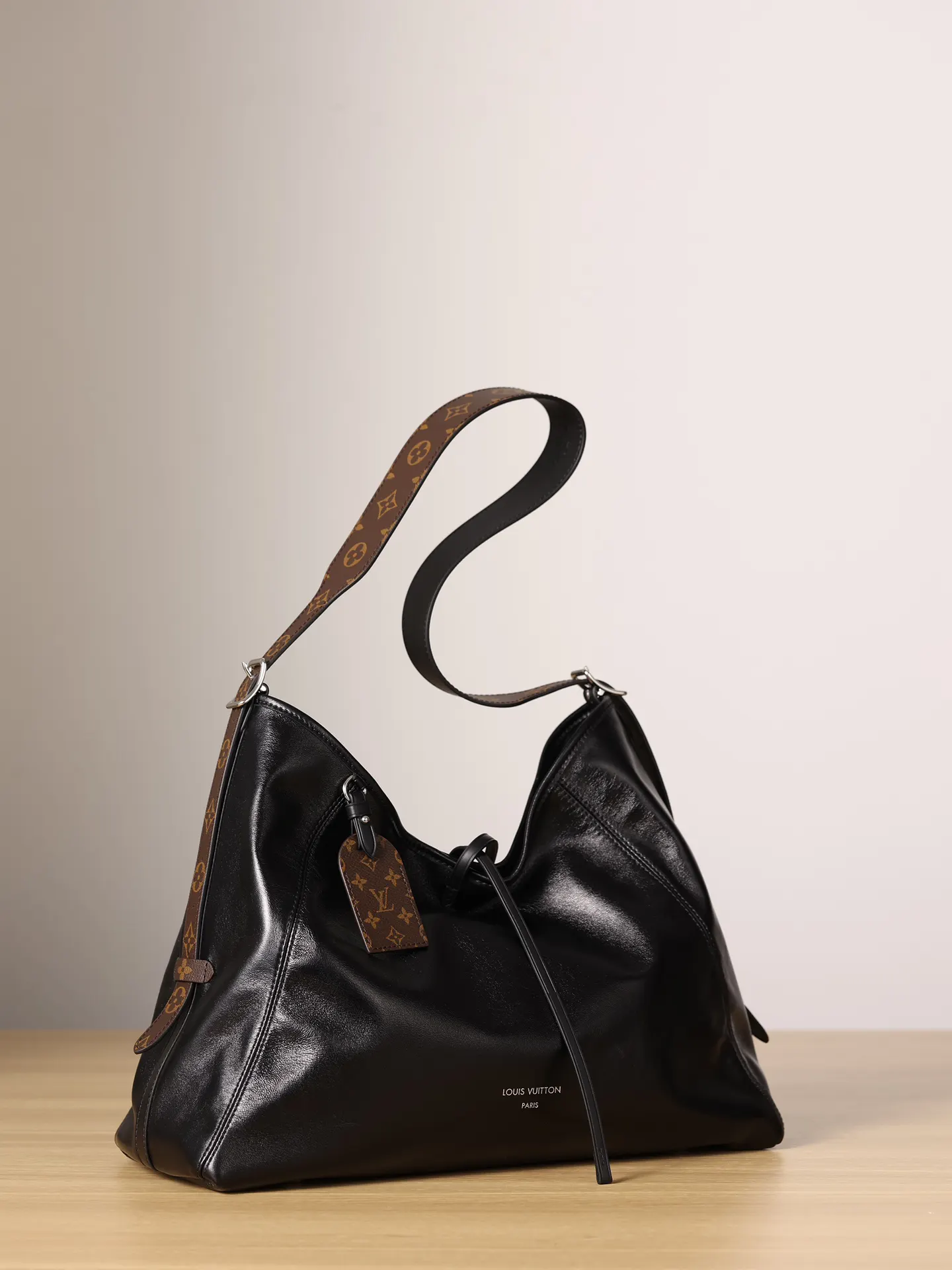 CarryAll 牛皮 水桶包 休閒水桶款