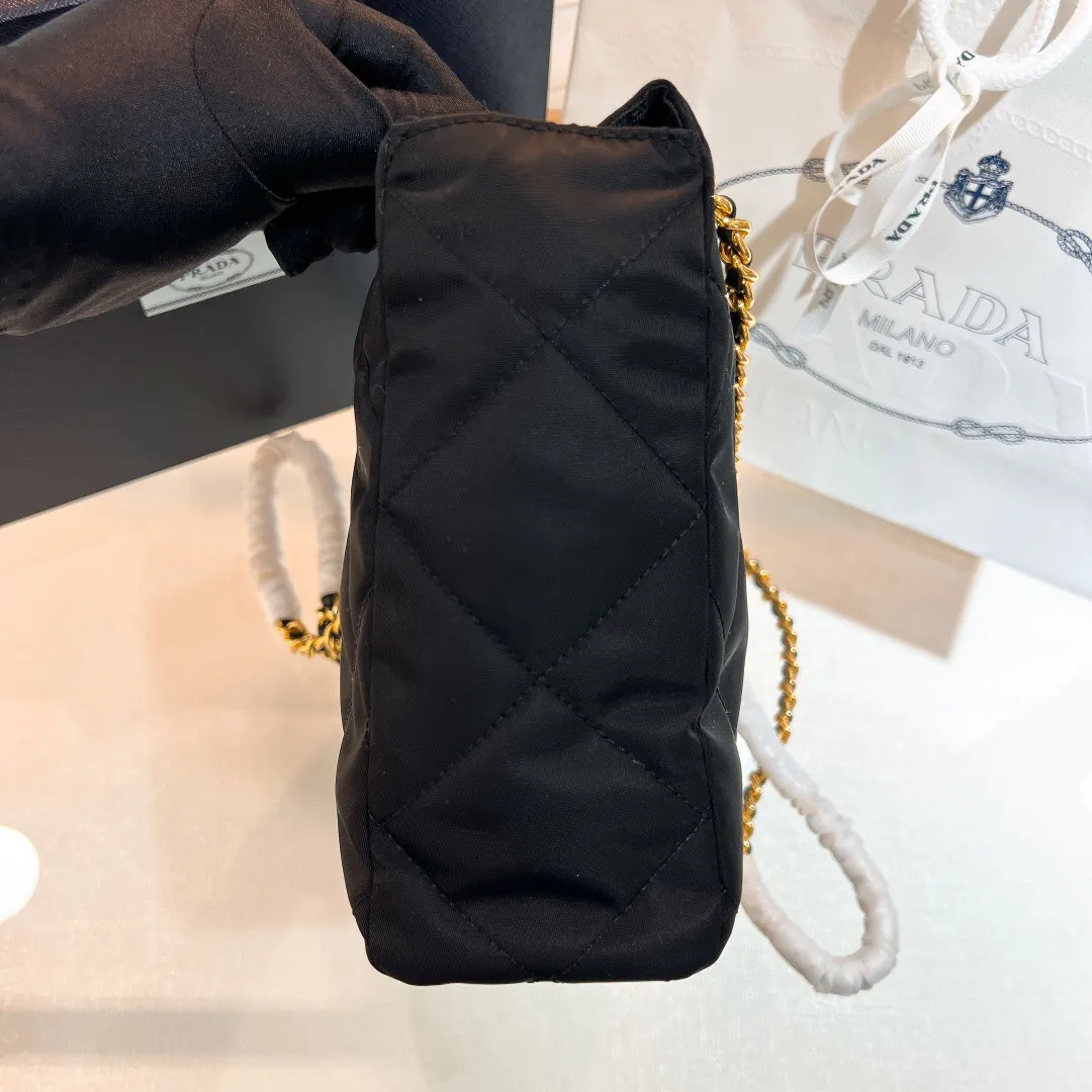 黑色 尼龙 链条包 精致链条款