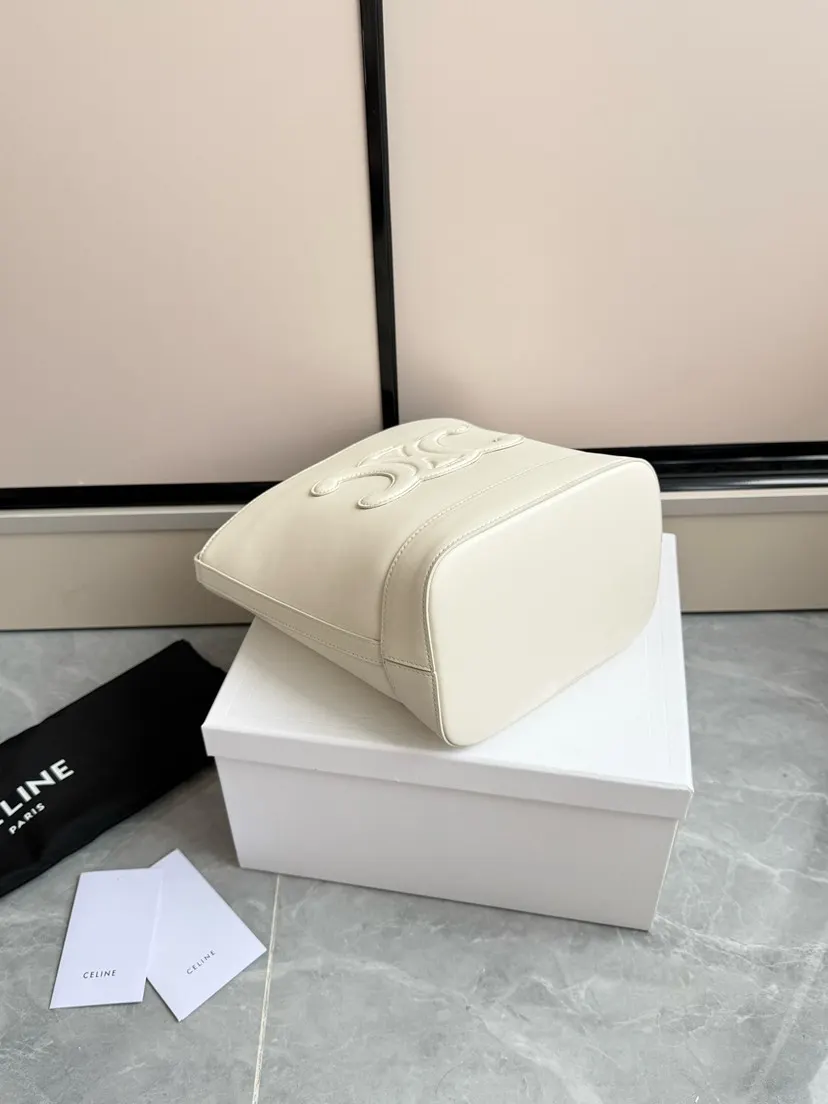 White Bucket Bag Casual Leather