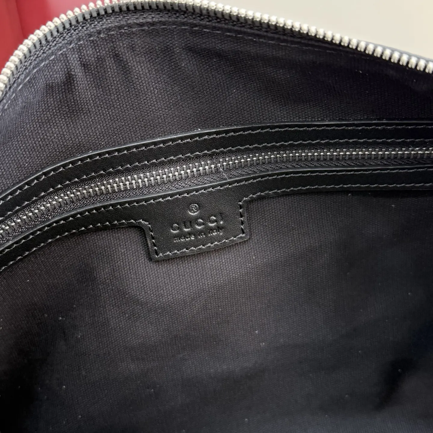 Gucci GG Emblem 黑色 皮革 旅行袋 大容量旅行款