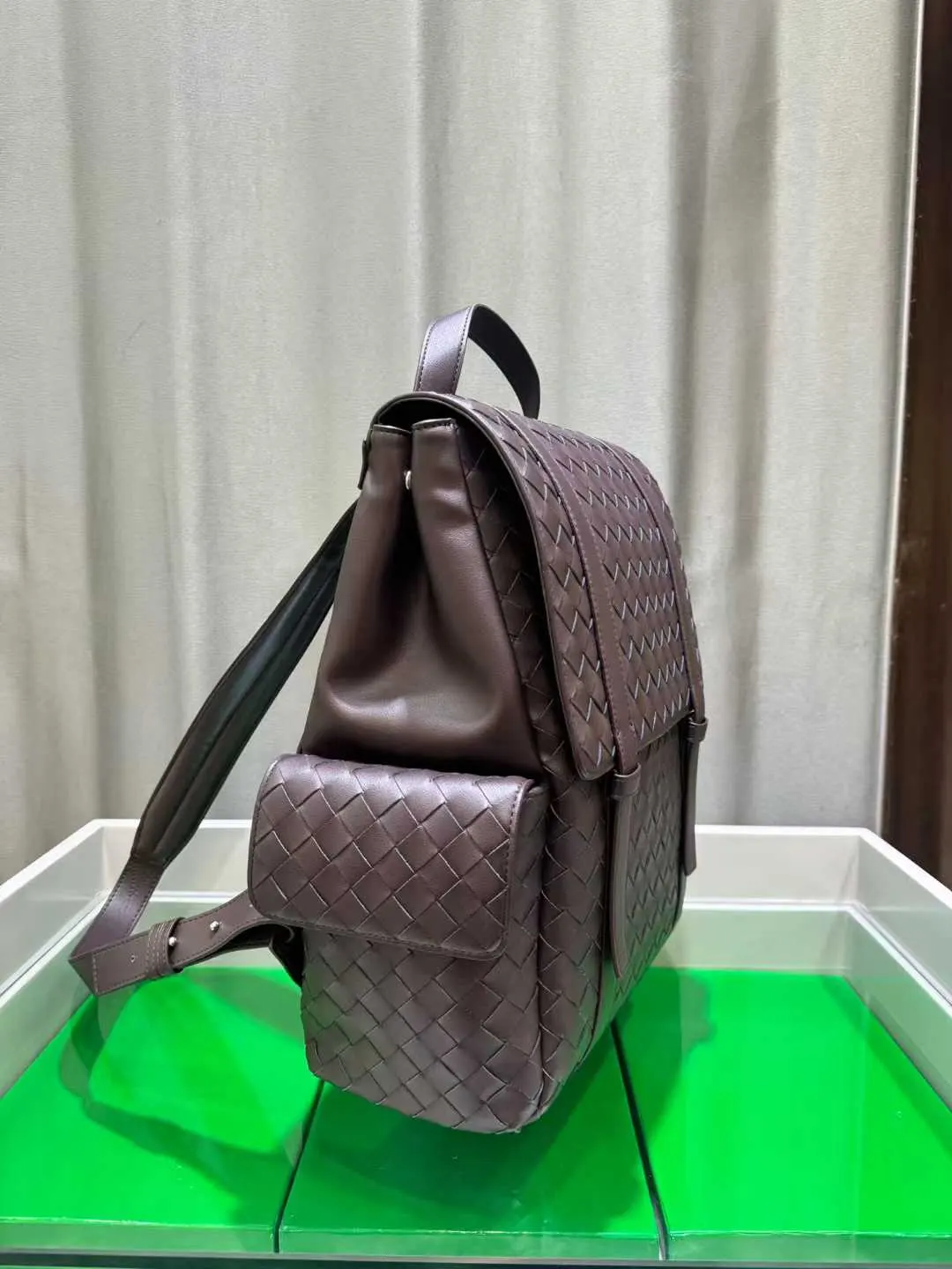 Bottega Veneta 小牛皮 雙肩包 实用雙肩款
