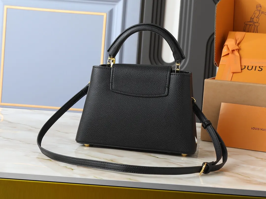 LV Capucines 牛皮 链条包 精致链条款