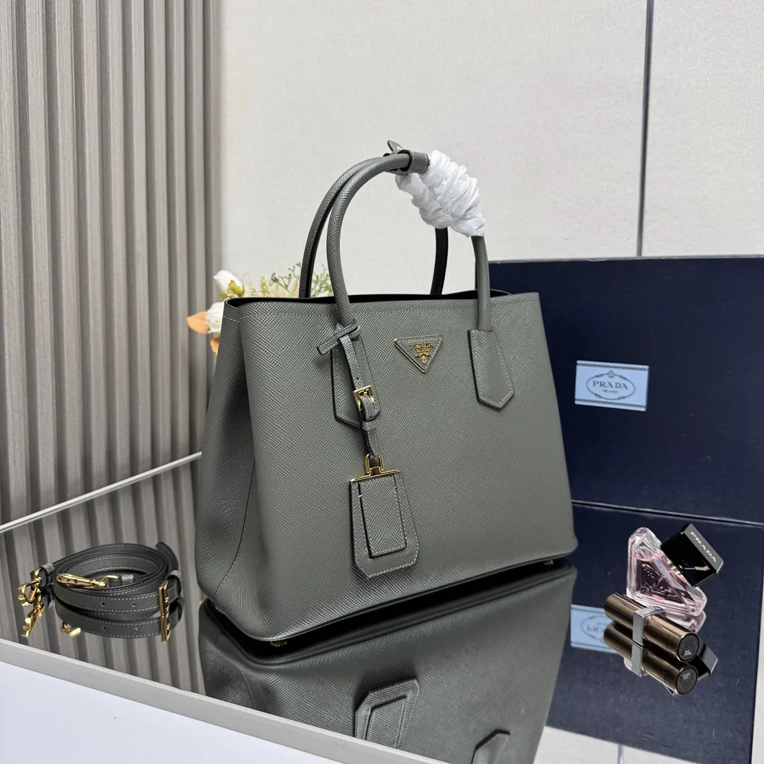 Prada Saffiano Tote Bag Lightweight Leather