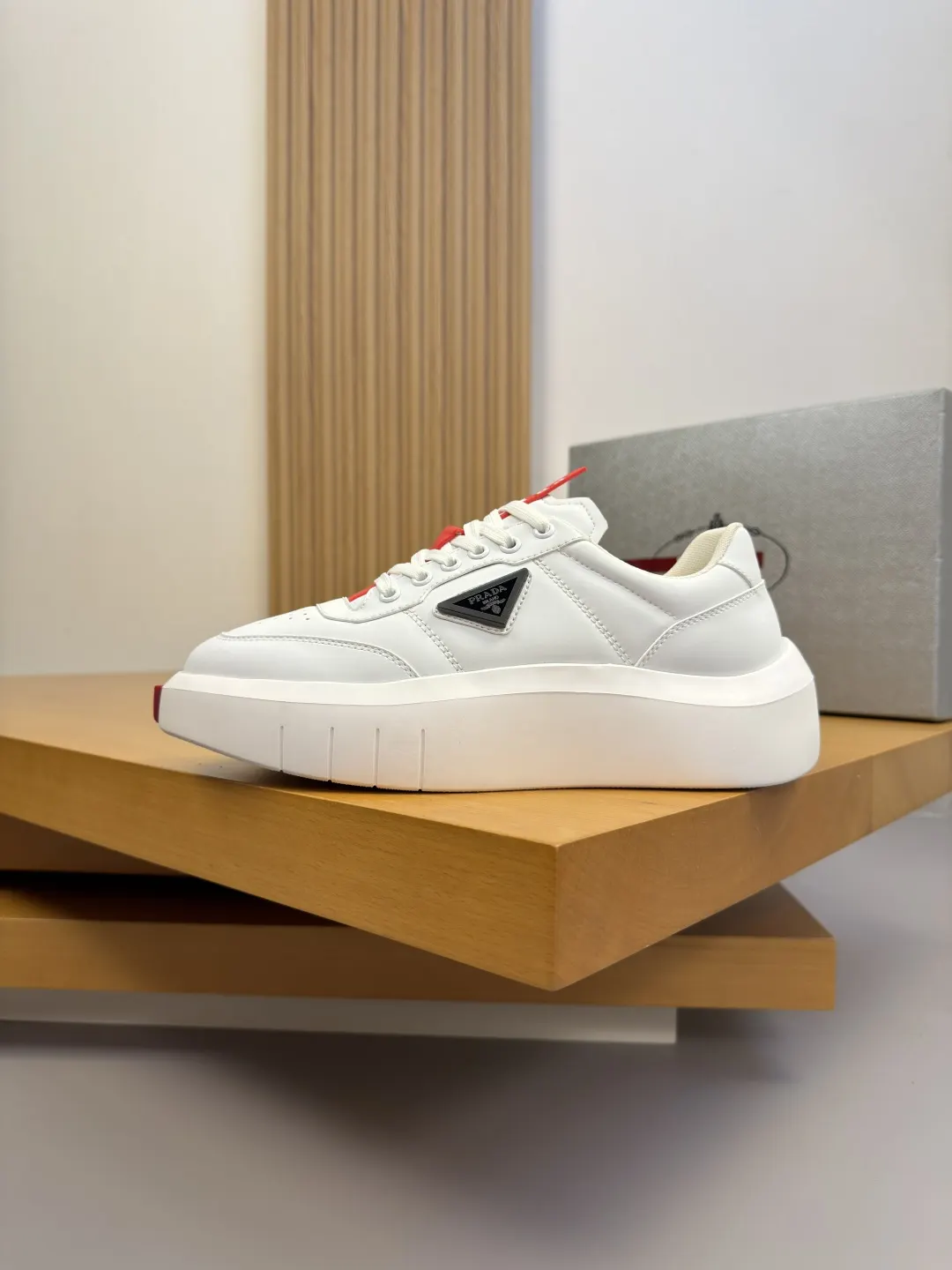 Prada 牛皮 真丝 帆布 运动鞋 休闲运动