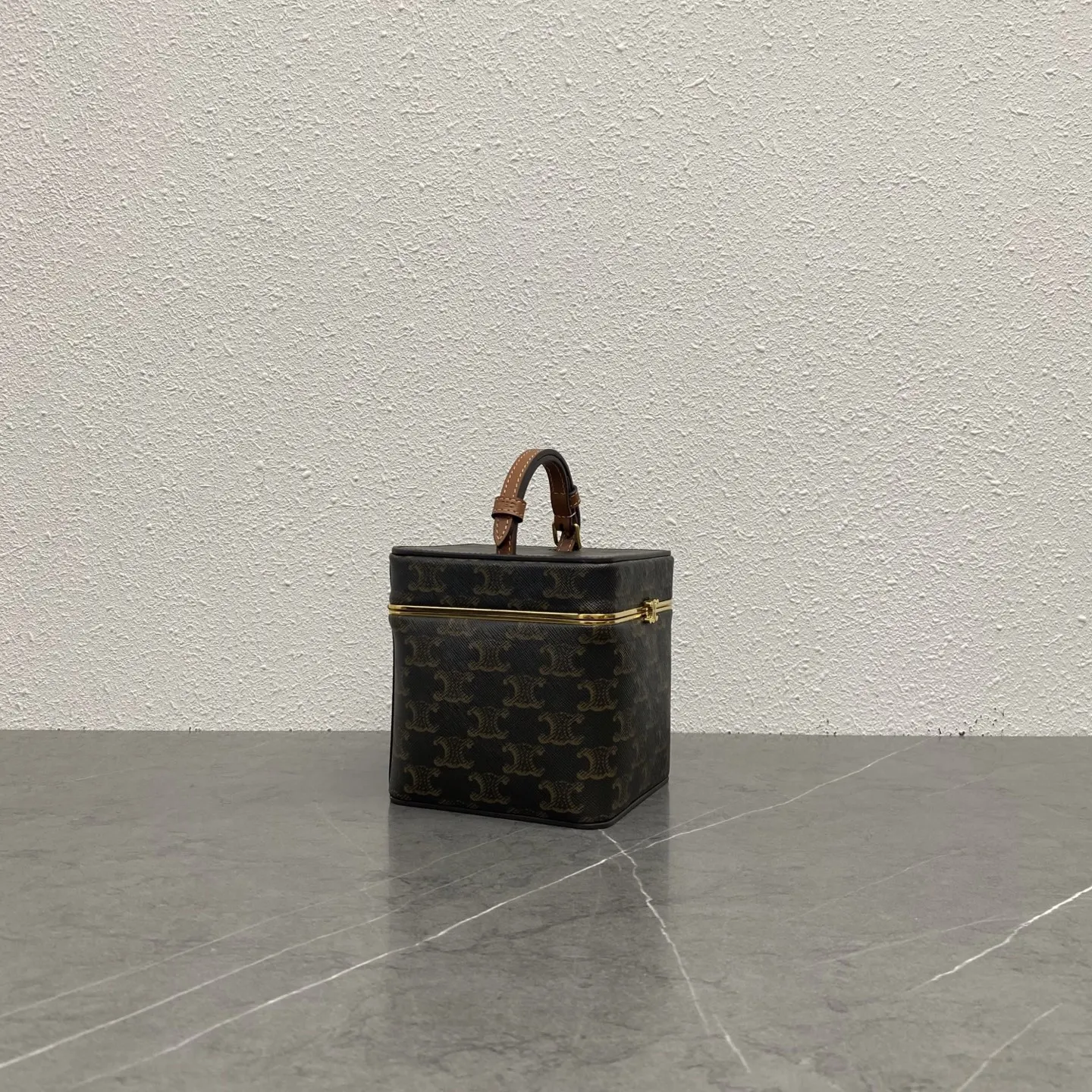 Celine Triomphe 金色 牛皮 單肩包 日常單肩背款