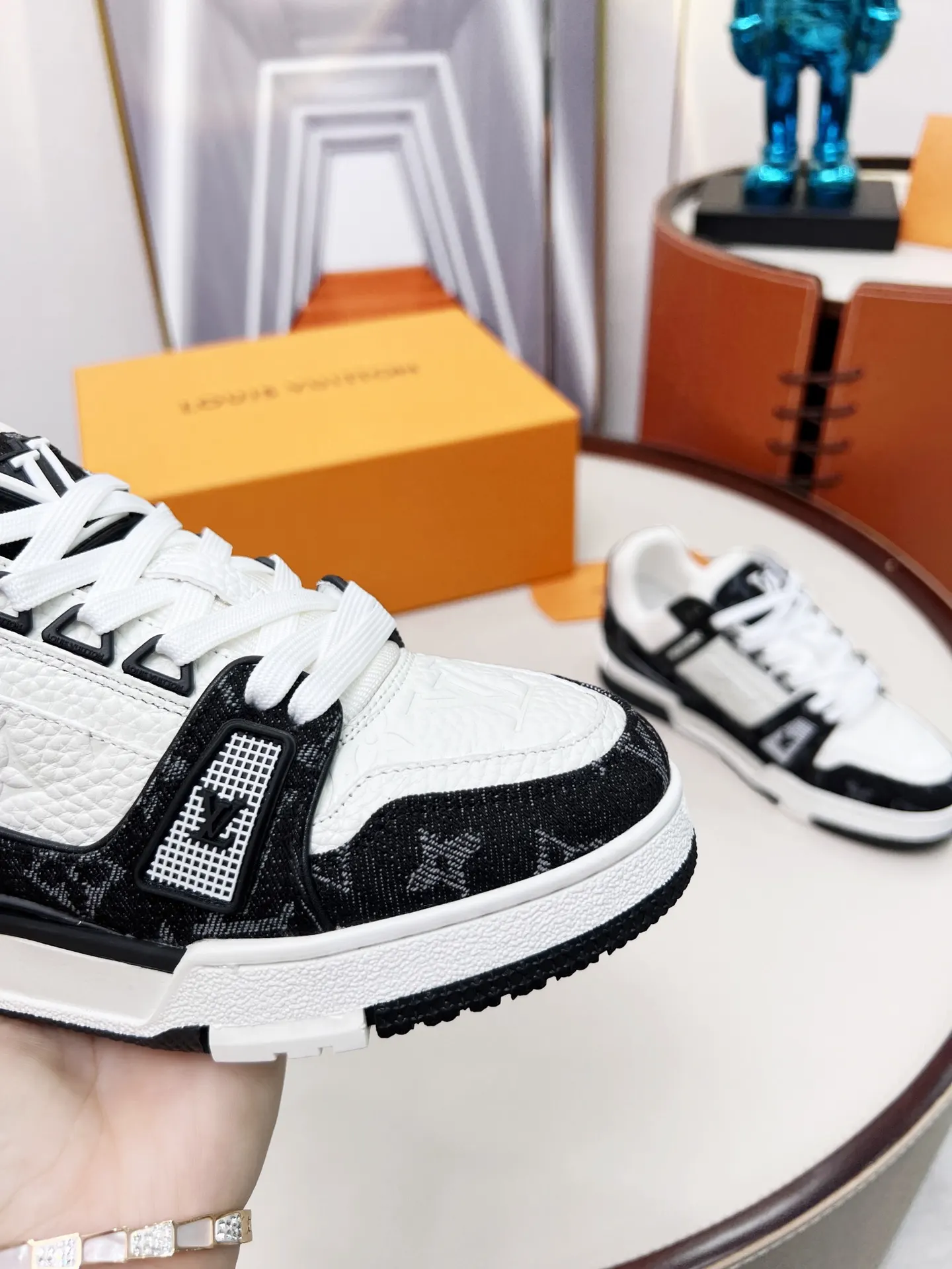 Louis Vuitton 运动鞋