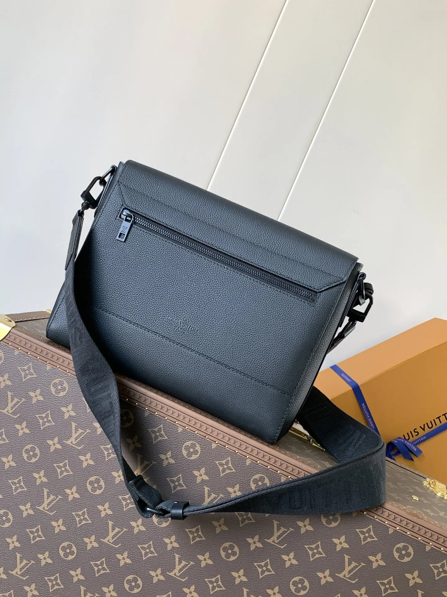LV 黑色 藍色 牛皮 收納包 旅行收納款