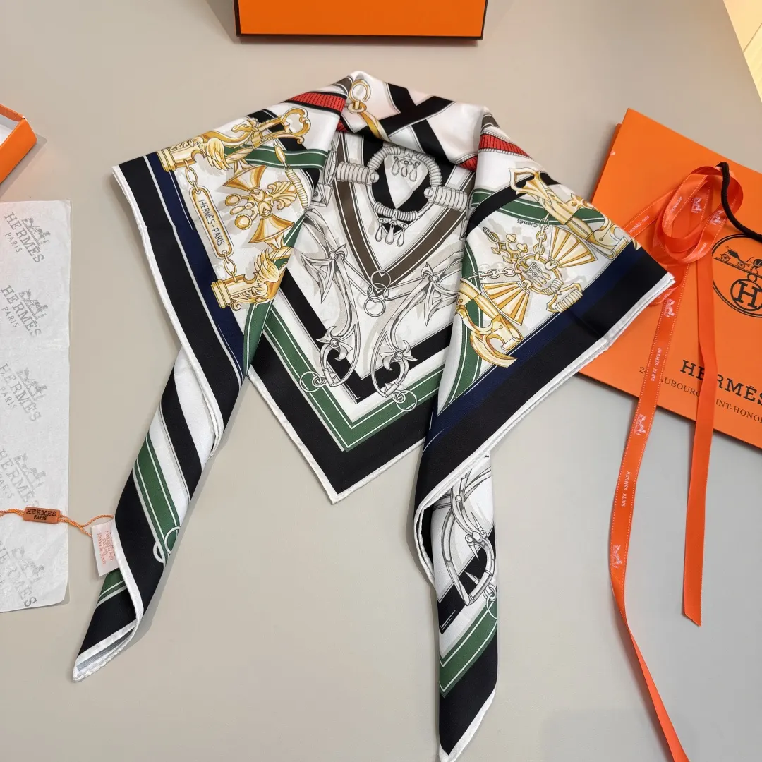 Hermès 丝巾 精致配饰