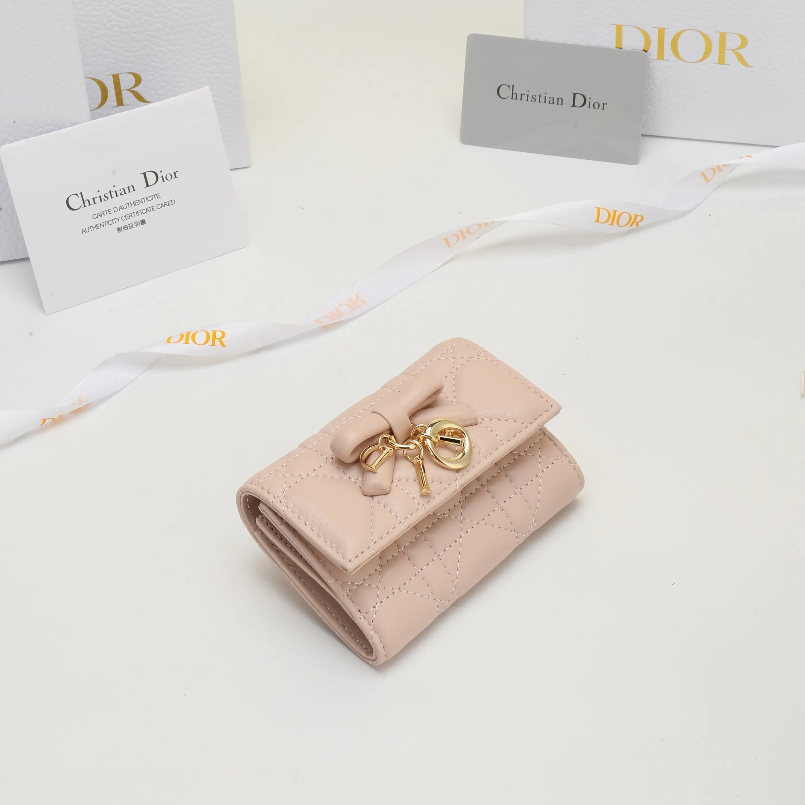 Dior Lady Dior 粉色 皮革 钱包