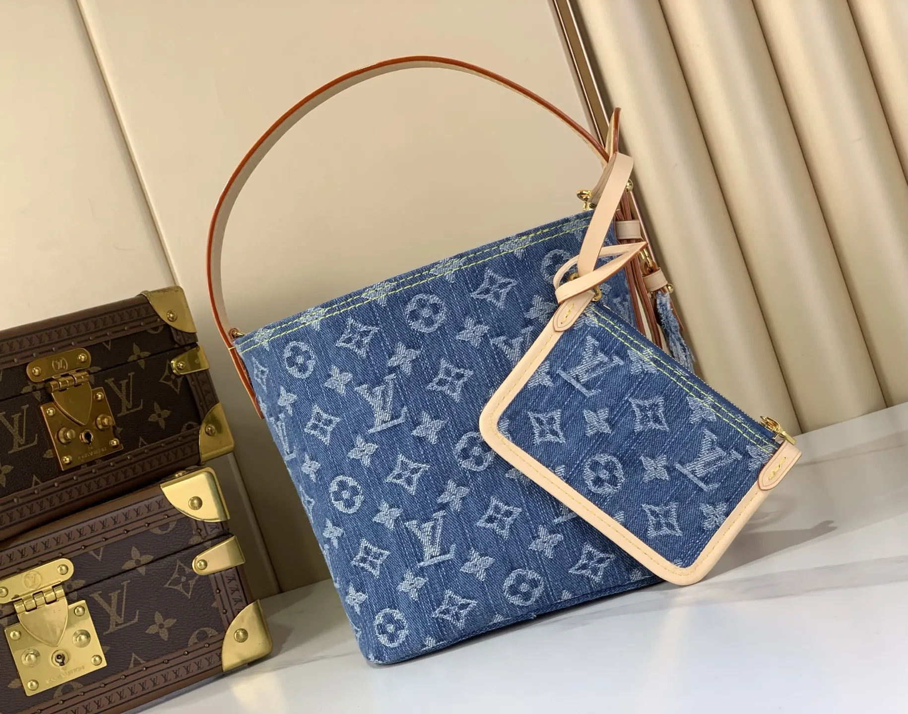 LV 蓝色 红色 丹宁 水桶包 休闲水桶款