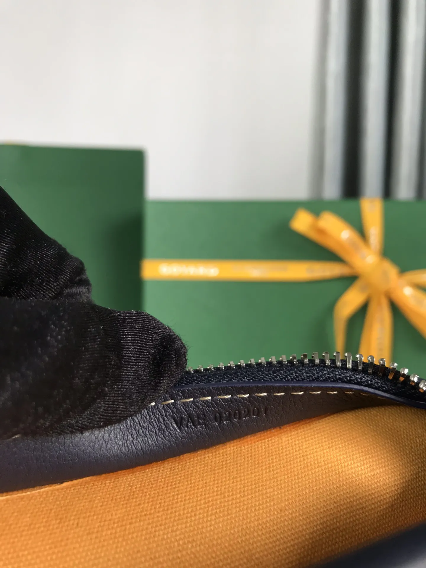 Goyard 黃色 牛皮 手拿包 精致手拿款