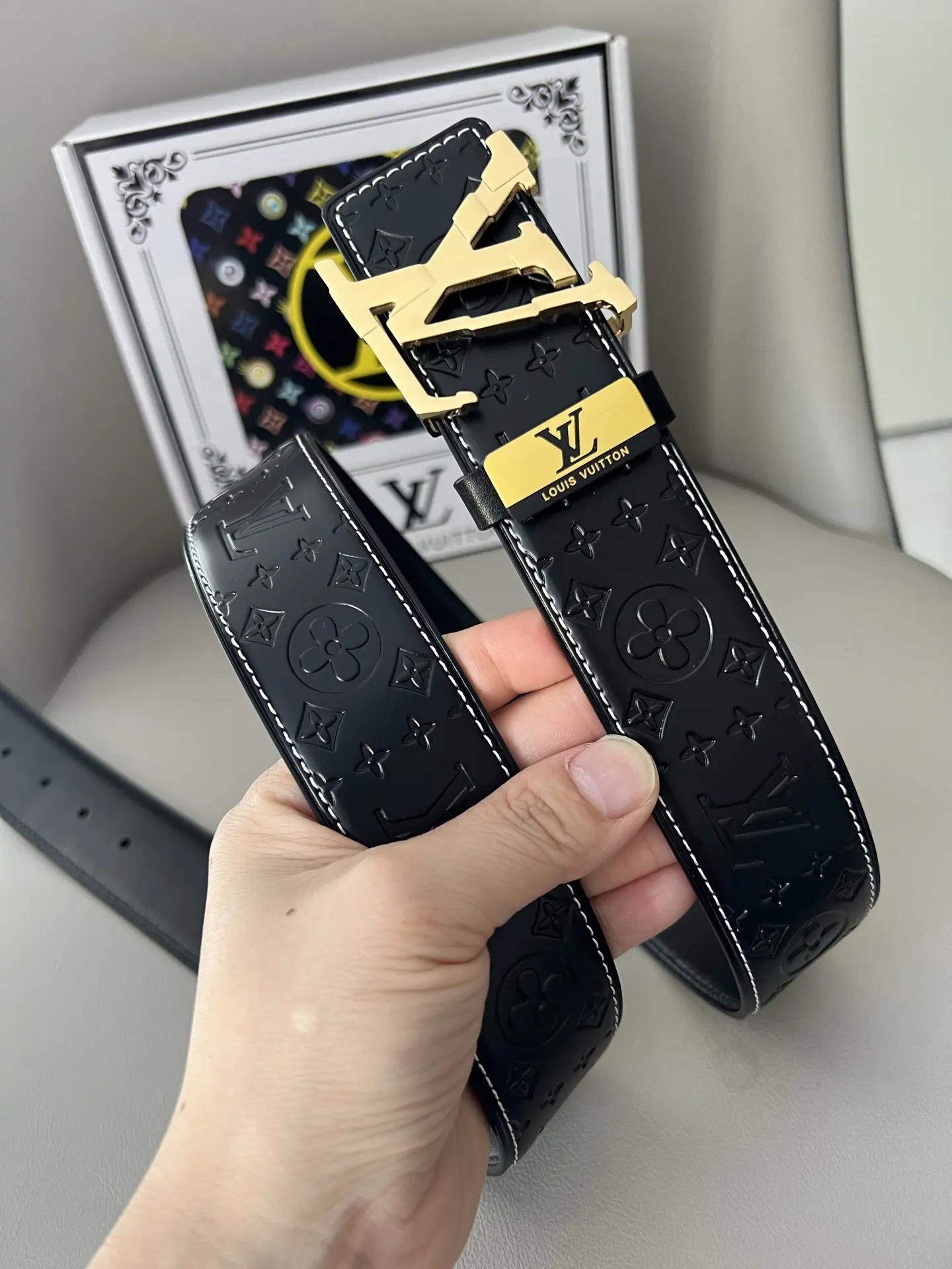 LV Double Sided Belt, Business Casual Image 2 LV Double Sided Belt, Business Casual Image 2