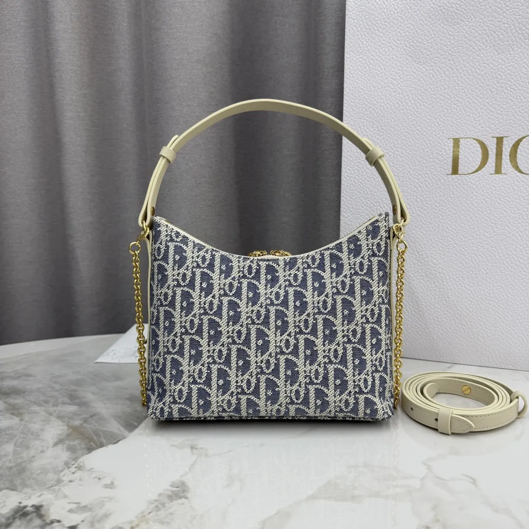 Dior 30 Montaigne Denim Crossbody Bag Image 5 Dior 30 Montaigne Denim Crossbody Bag Image 5