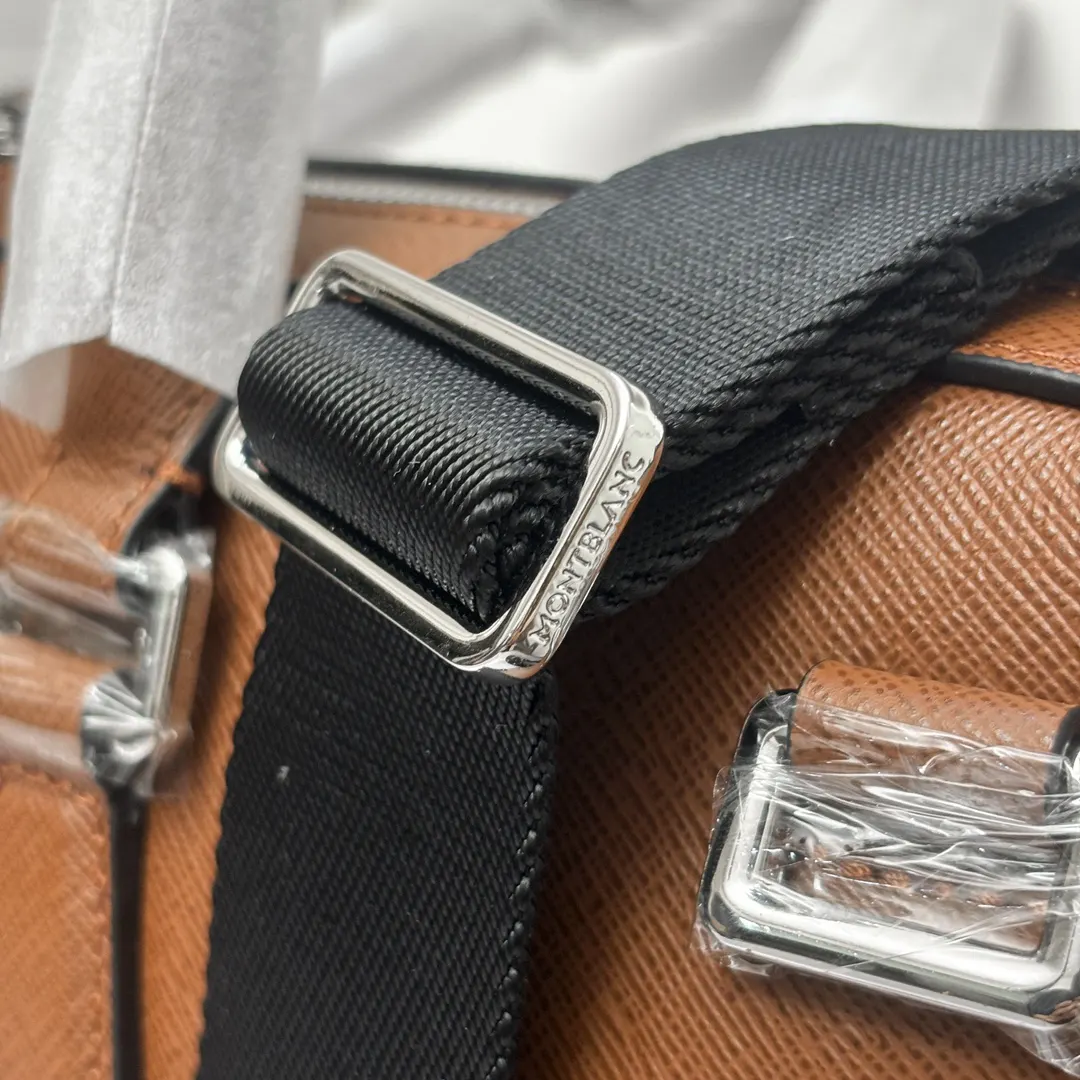 牛皮 MONTBLANC 全新万宝龙匠心系列公文包 枫叶棕 商务通勤款