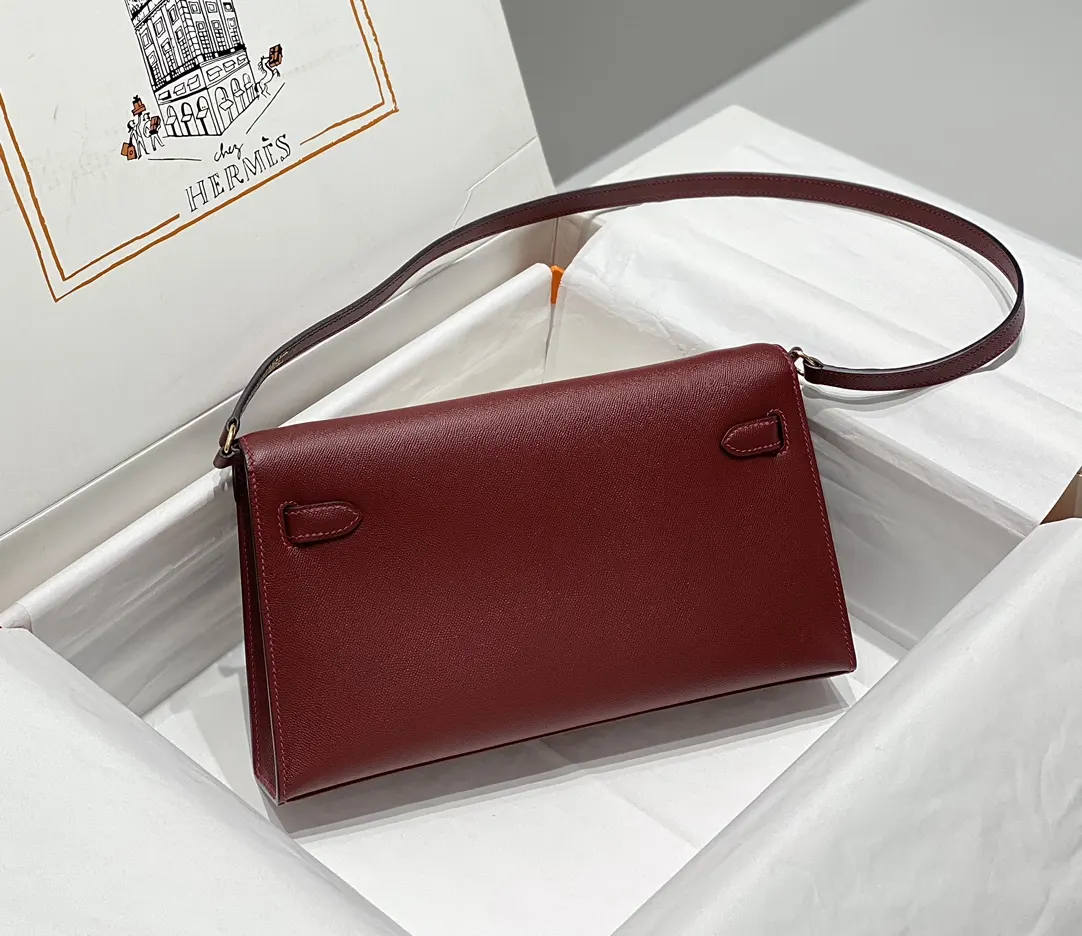 Hermès Kelly 27X15X5 Top Handle Bag Classic Leather
