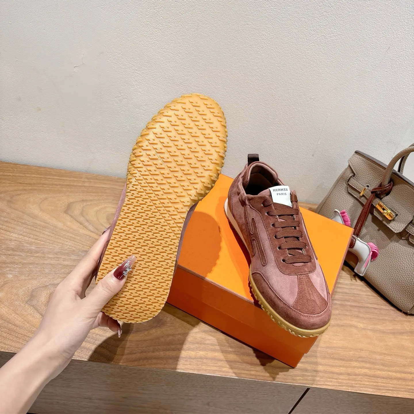 Hermès 运动鞋