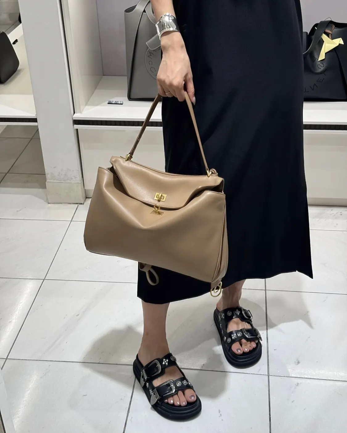 Balenciaga Rodeo 腋下包 简约腋下
