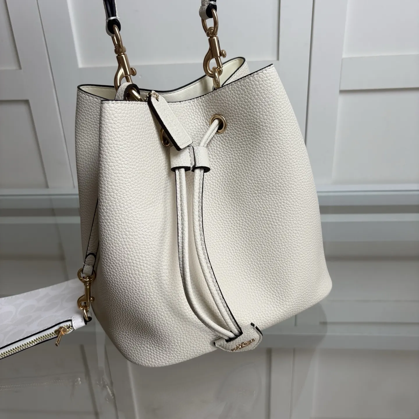 Coach 老花 奥莱女士老花ROWAN通勤 手提包 通勤手提款