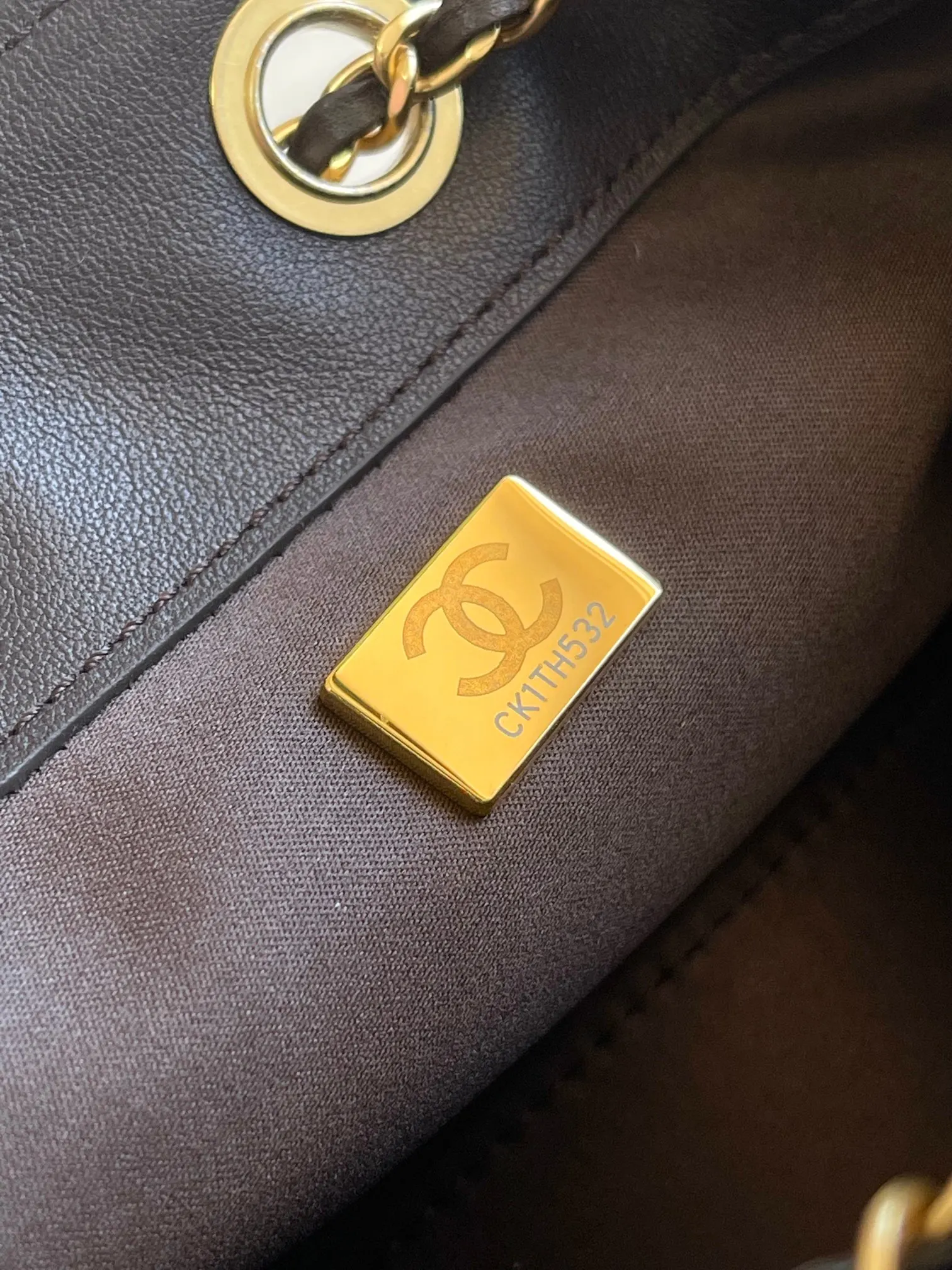 CHANEL 棕色牛皮Hobo腋下包 链条款